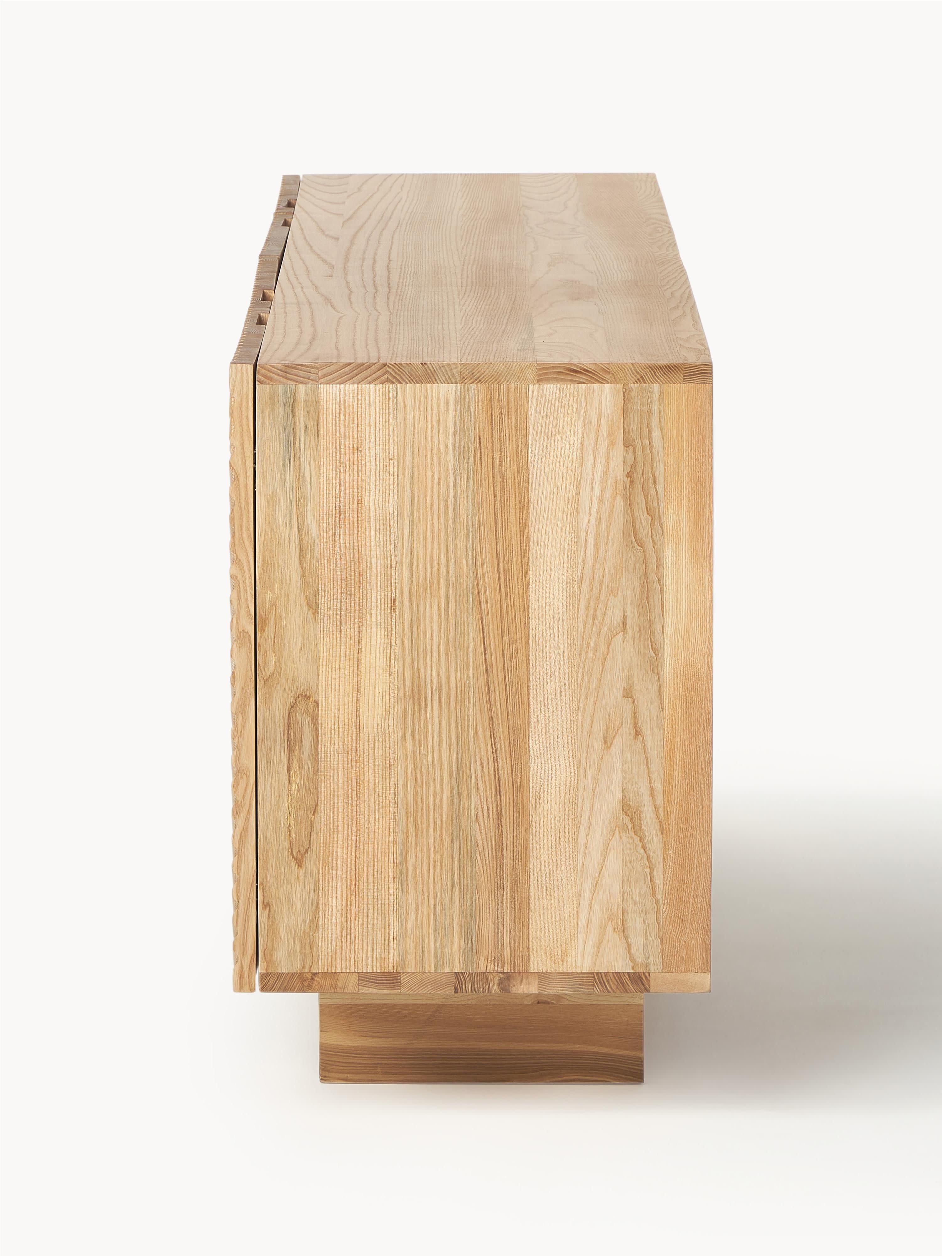 Sideboard Louis aus Eschenholz