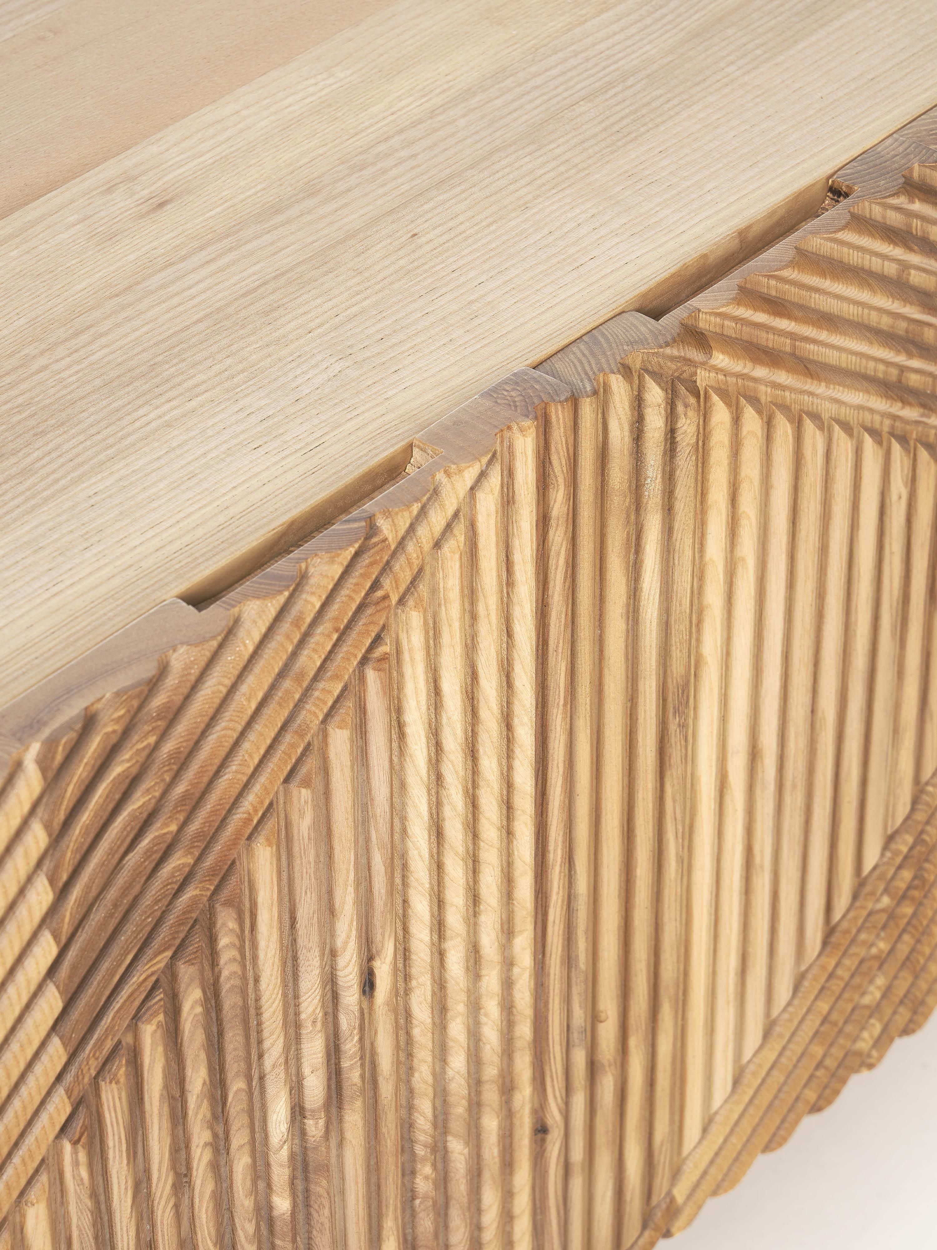 Lowboard Louis aus Eschenholz