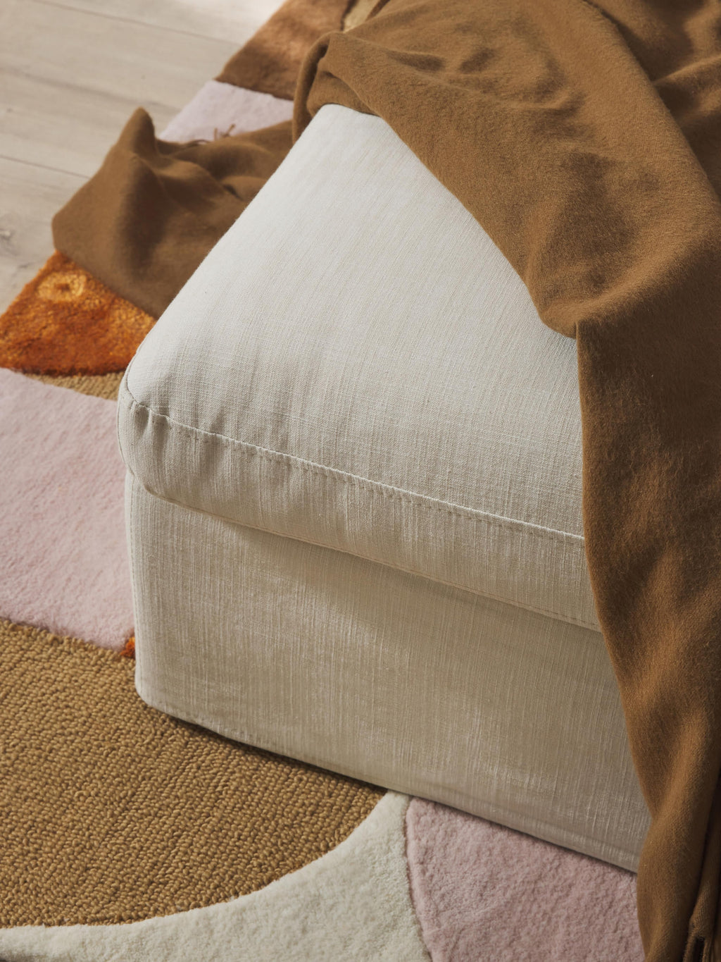 Sofa-Hocker Russell mit abnehmbaren Bezügen