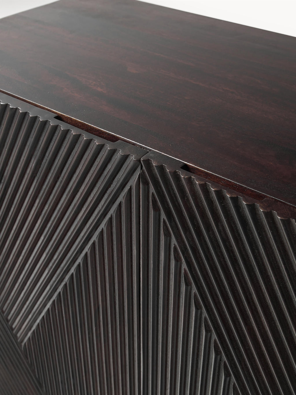 Highboard Louis aus Mangoholz