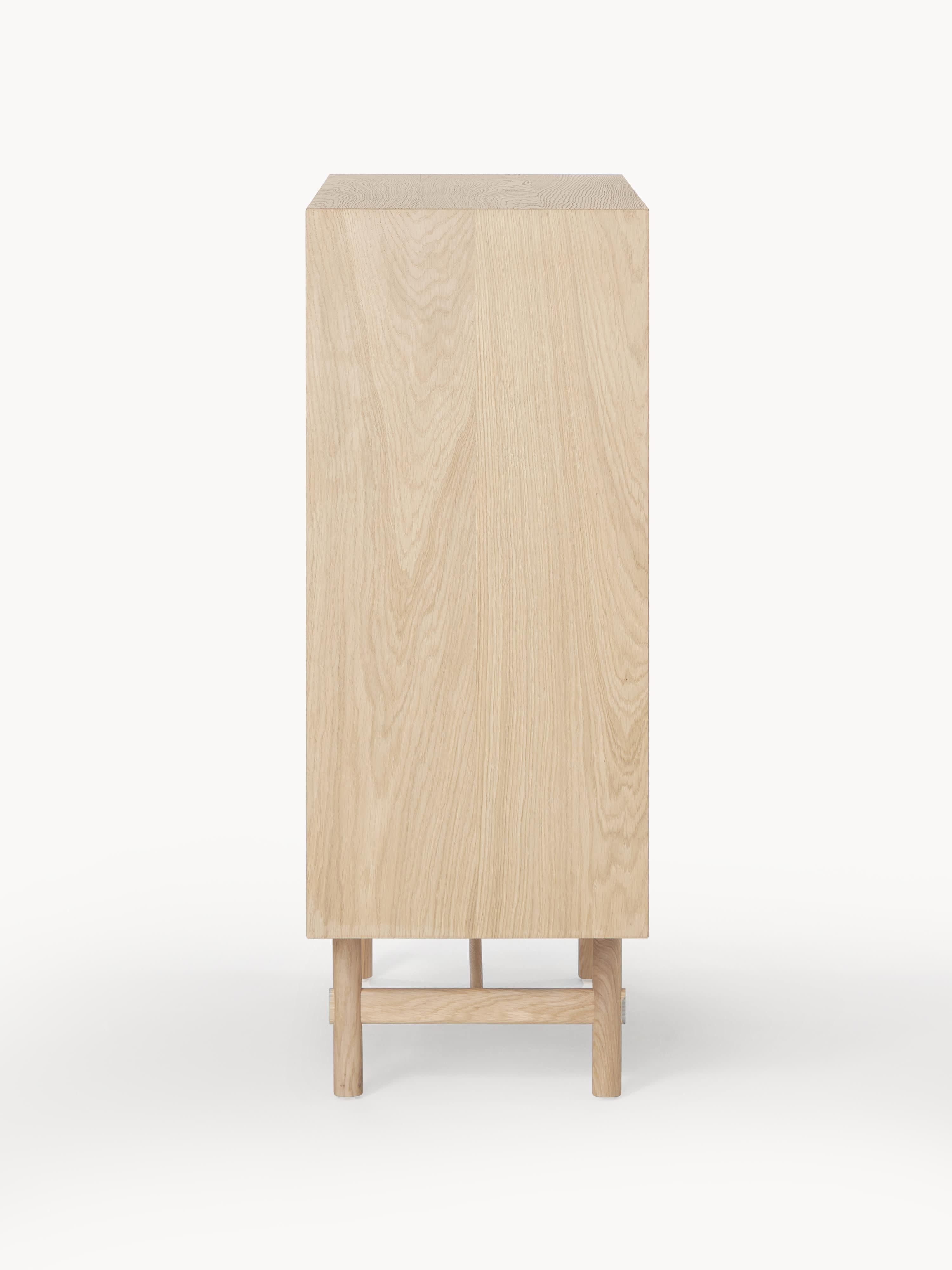 Highboard Diana aus Eichenholz