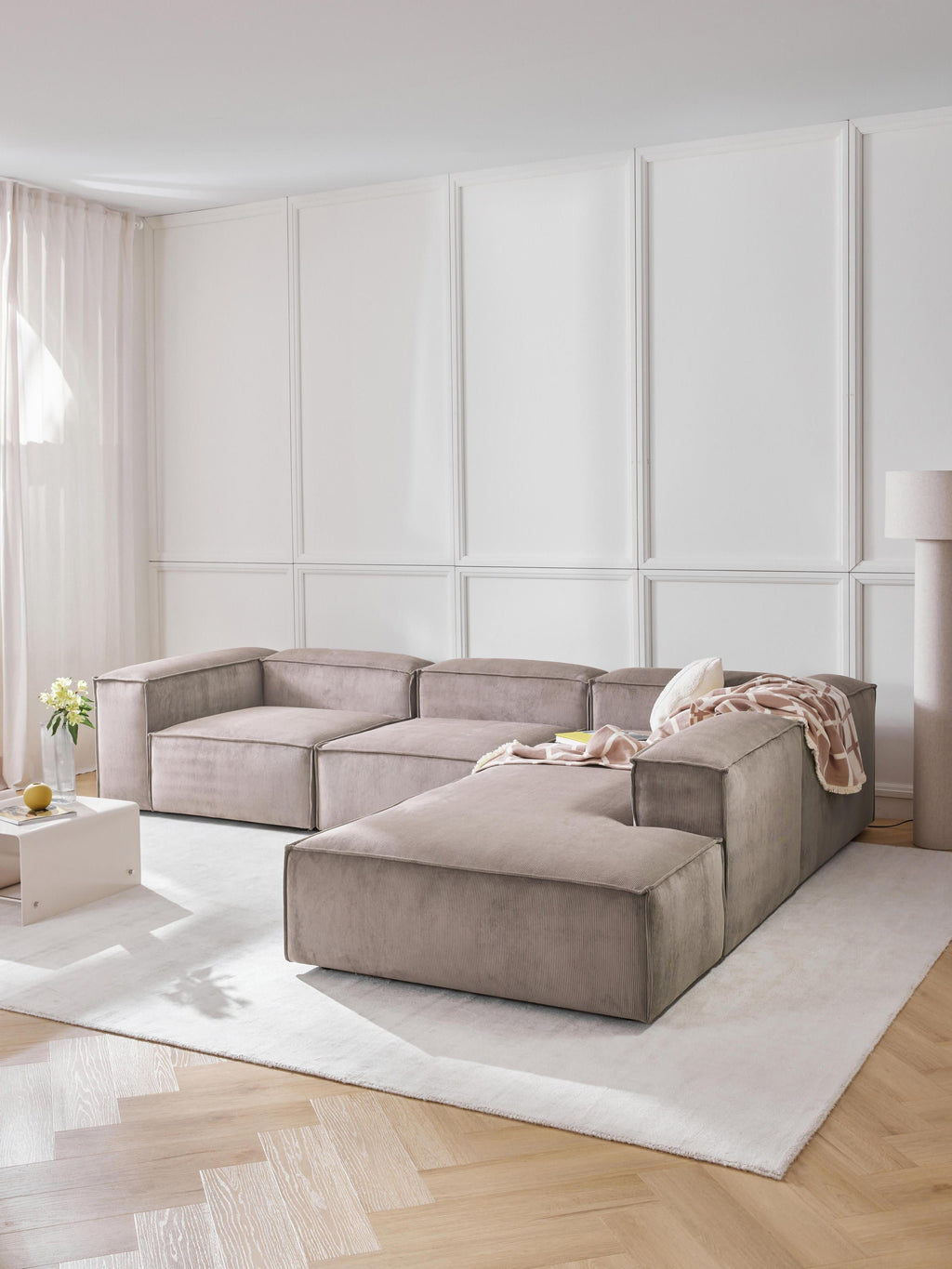 Modulares XL-Ecksofa Lennon (4-Sitzer) aus Cord