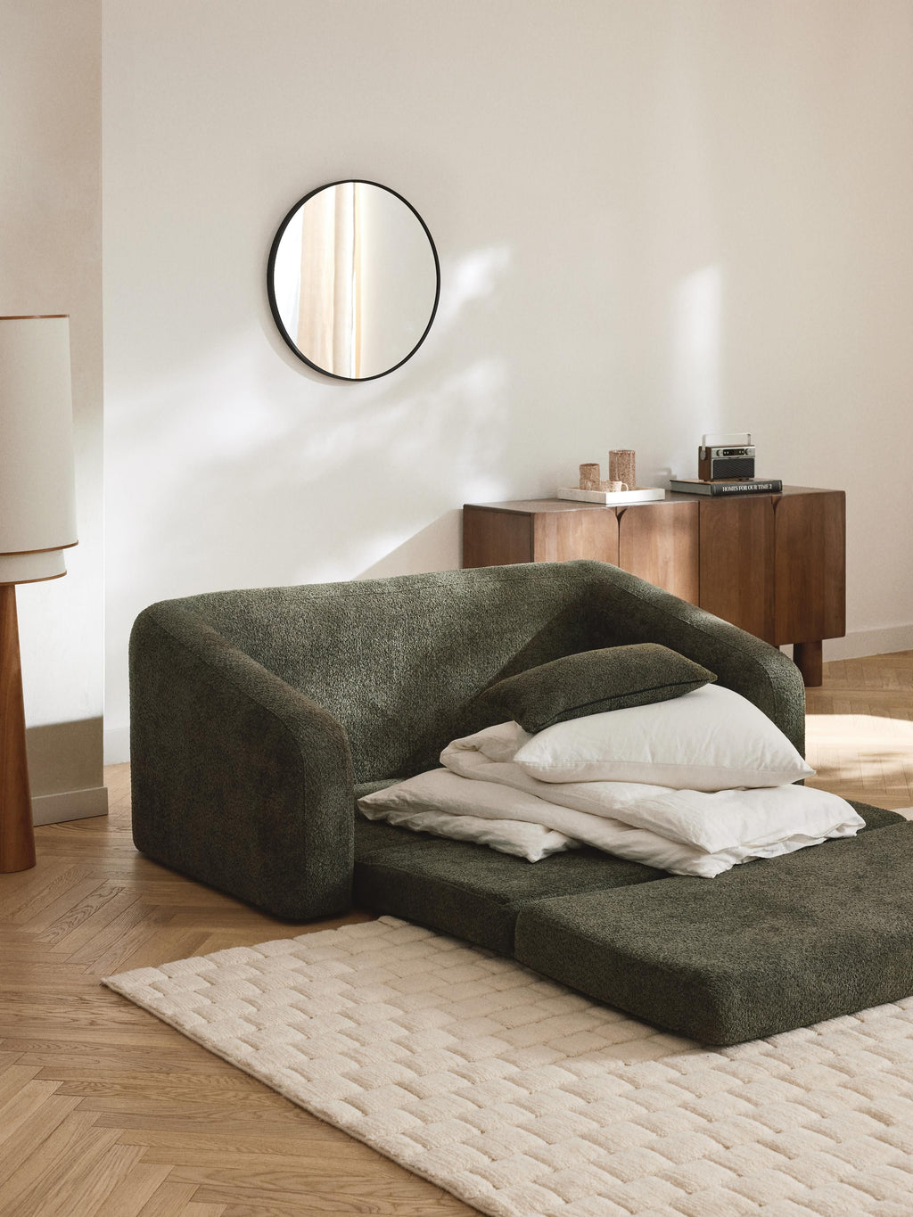 Schlafsofa Eliot (2-Sitzer) aus Teddy-Bouclé