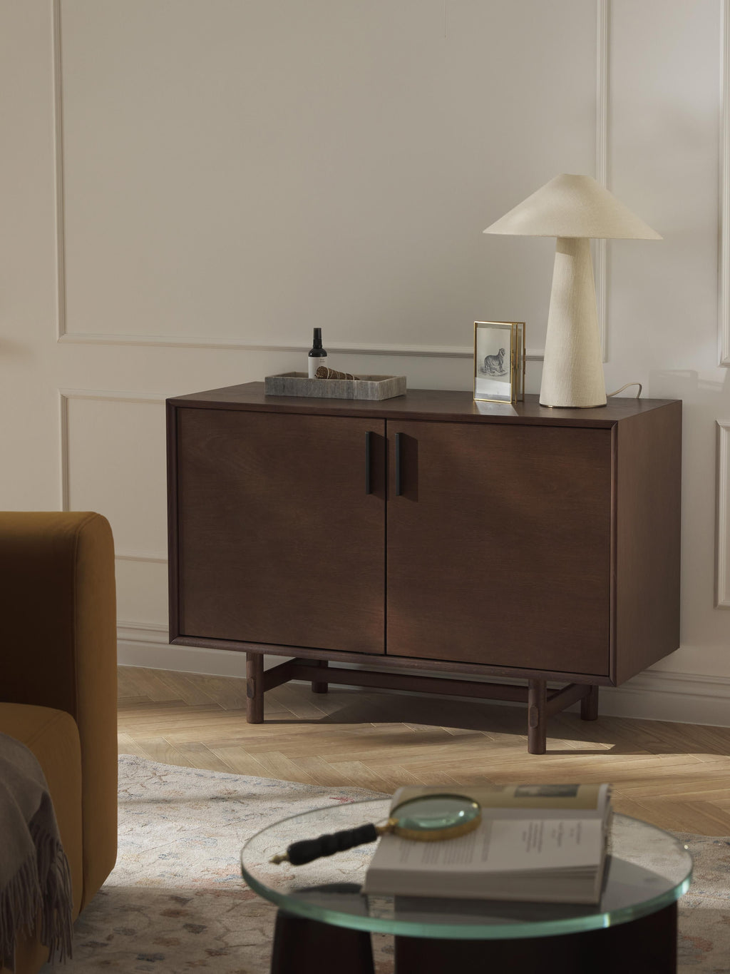 Kleines Sideboard Diana aus Eichenholz
