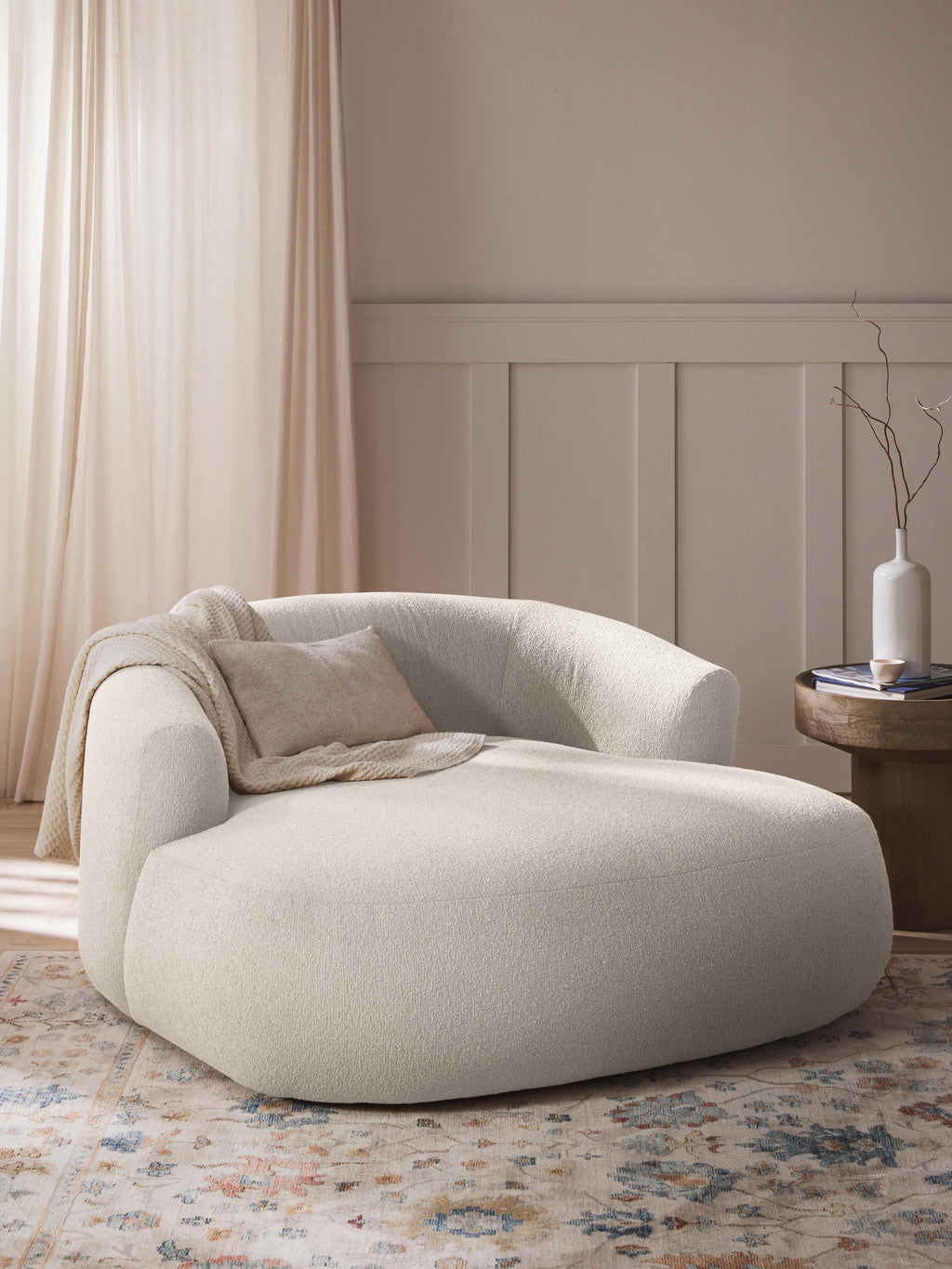 Bouclé-XL-Loungesessel Sofia