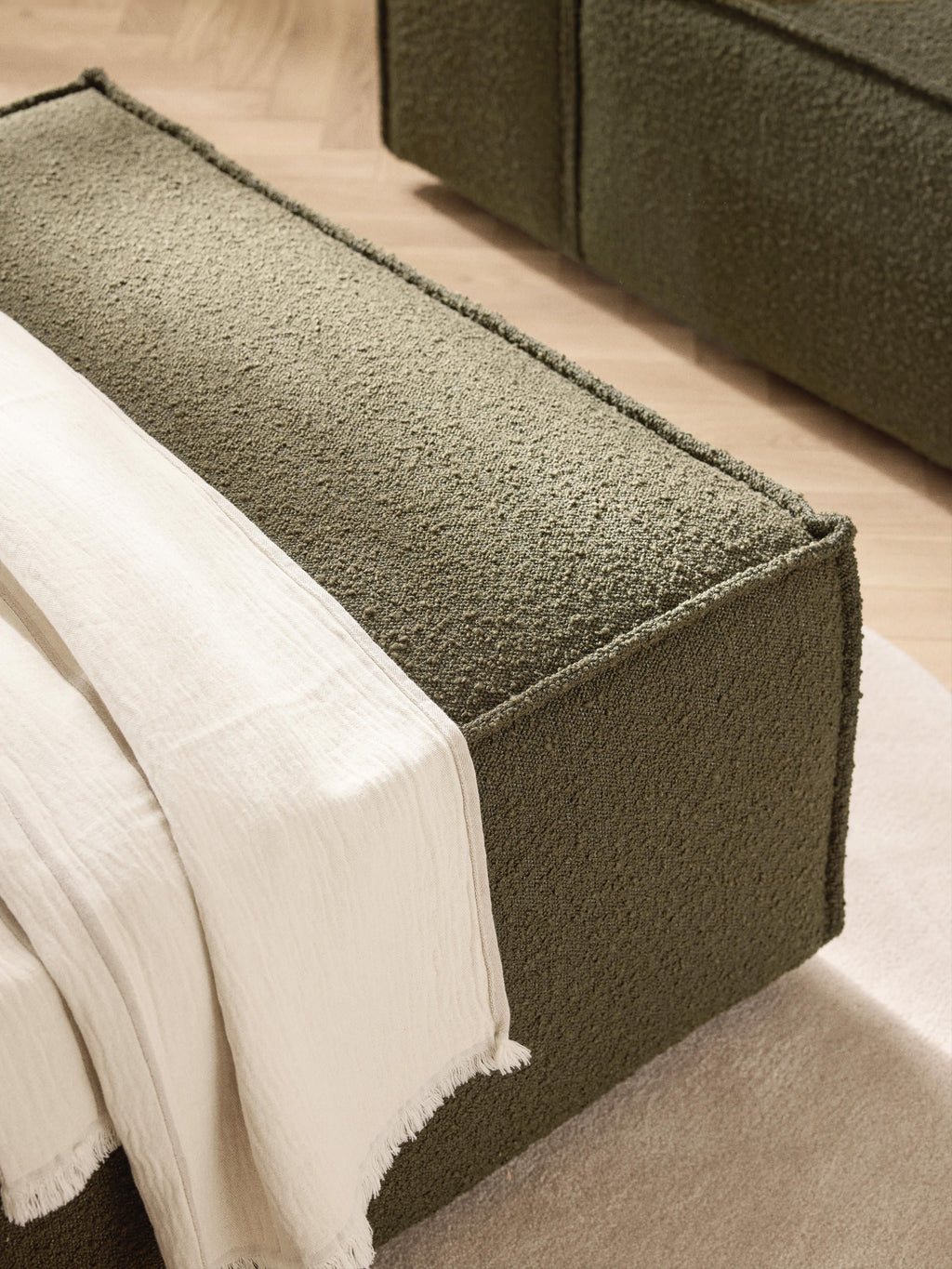 Sofa-Hocker Lennon aus Bouclé