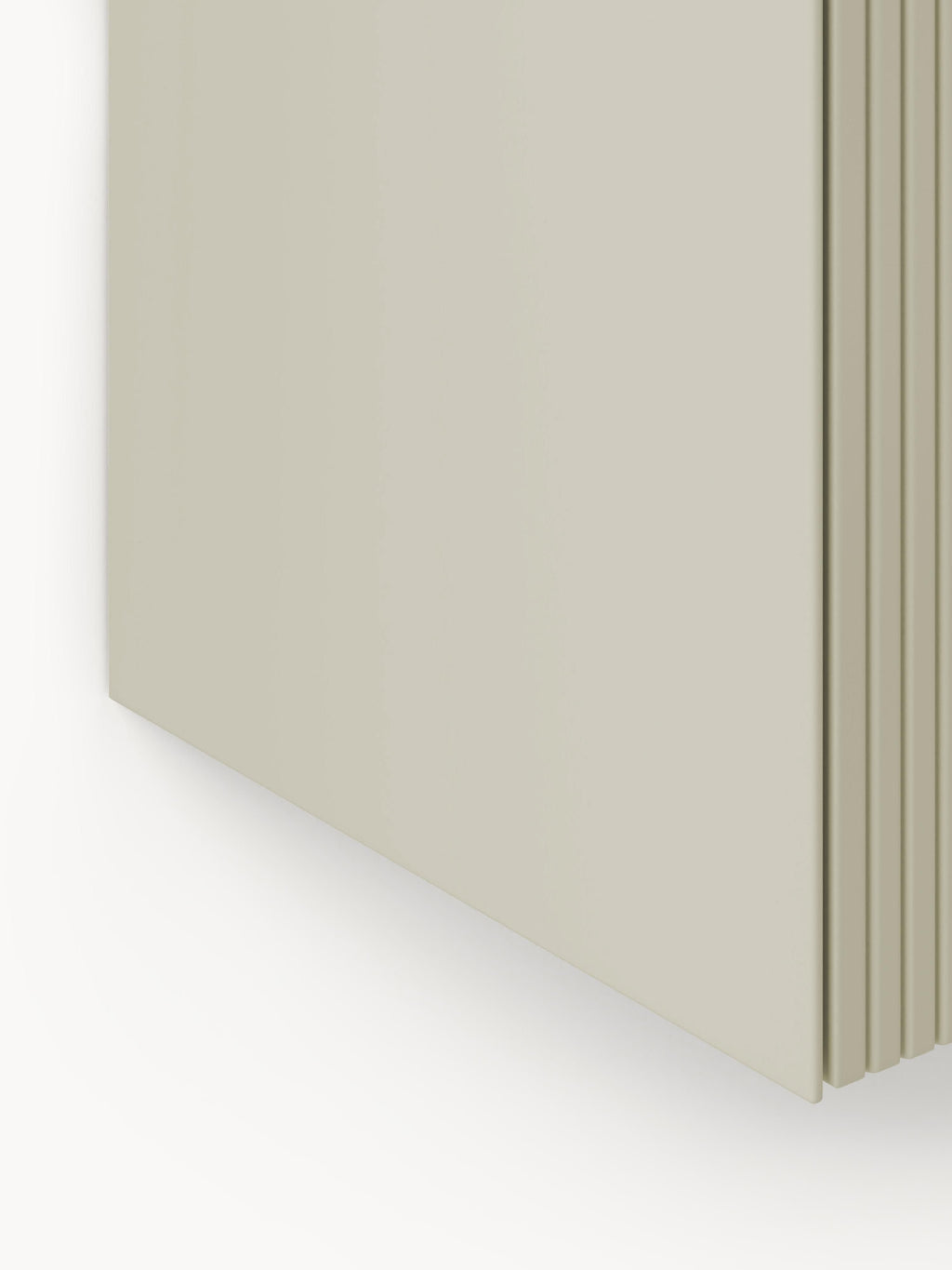 Wand-Schuhschrank Shea mit Klappfächern und geriffelter Front