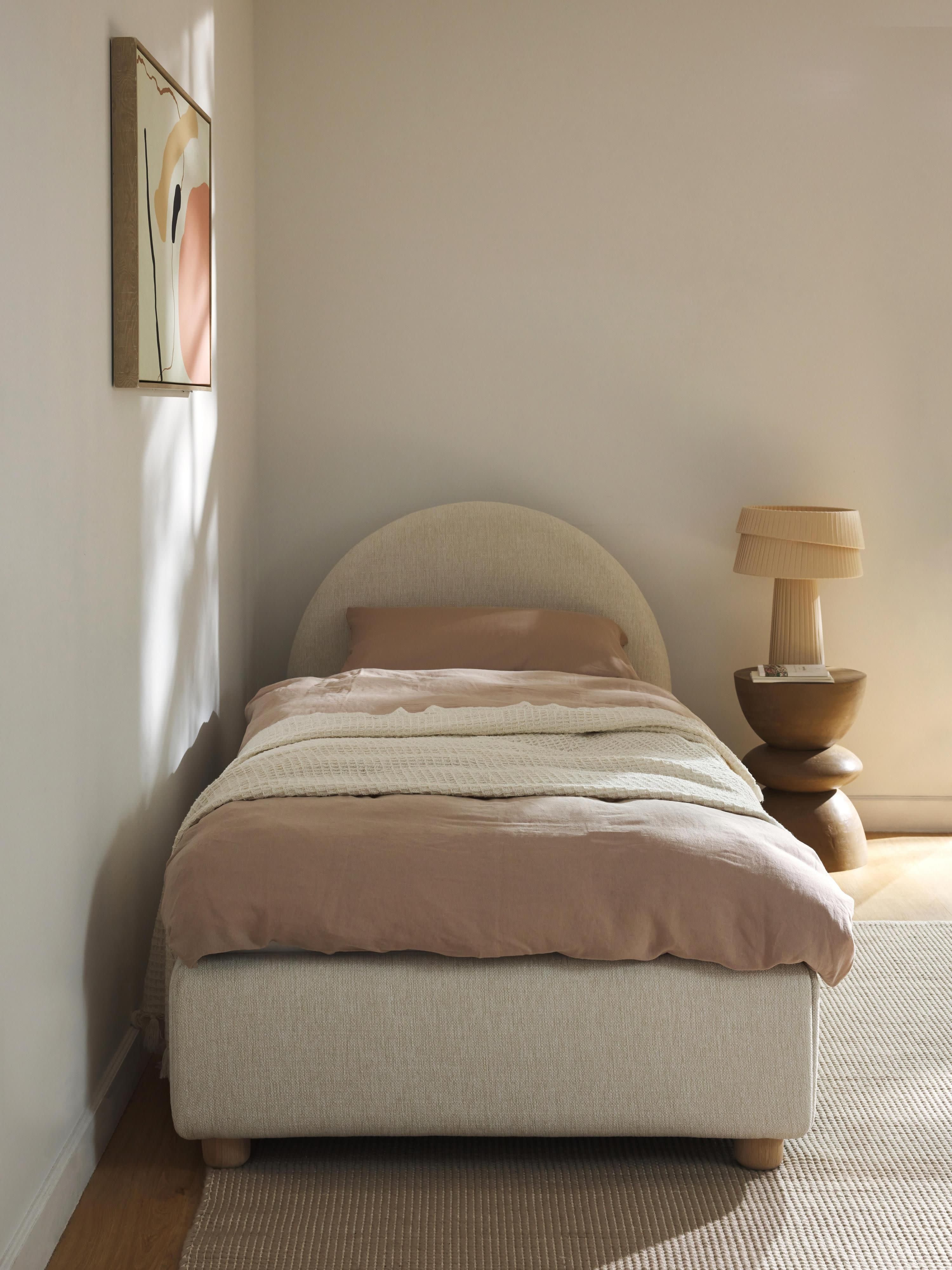 Einzelbett Ebba mit Stauraum
