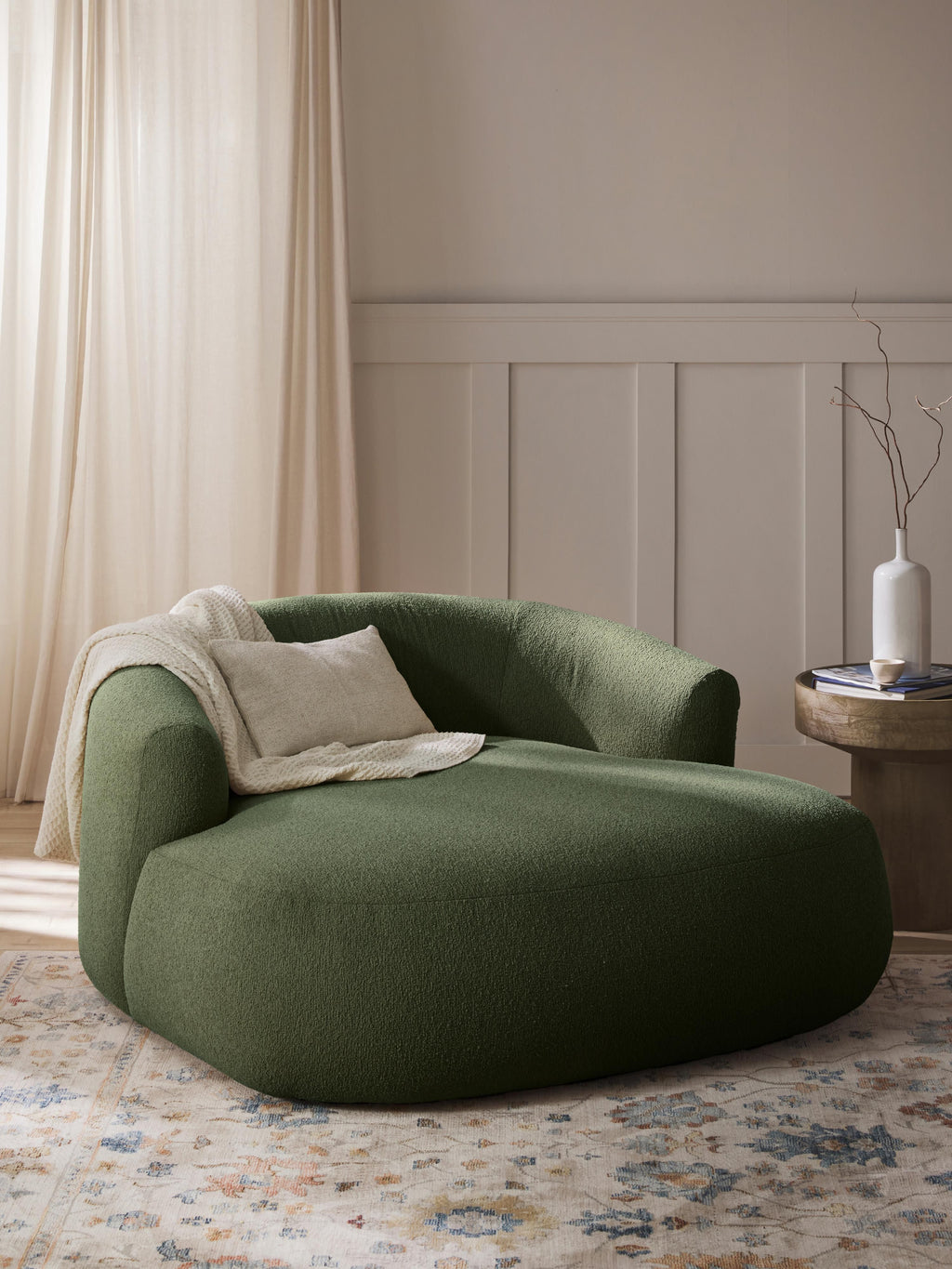 Bouclé-XL-Loungesessel Sofia
