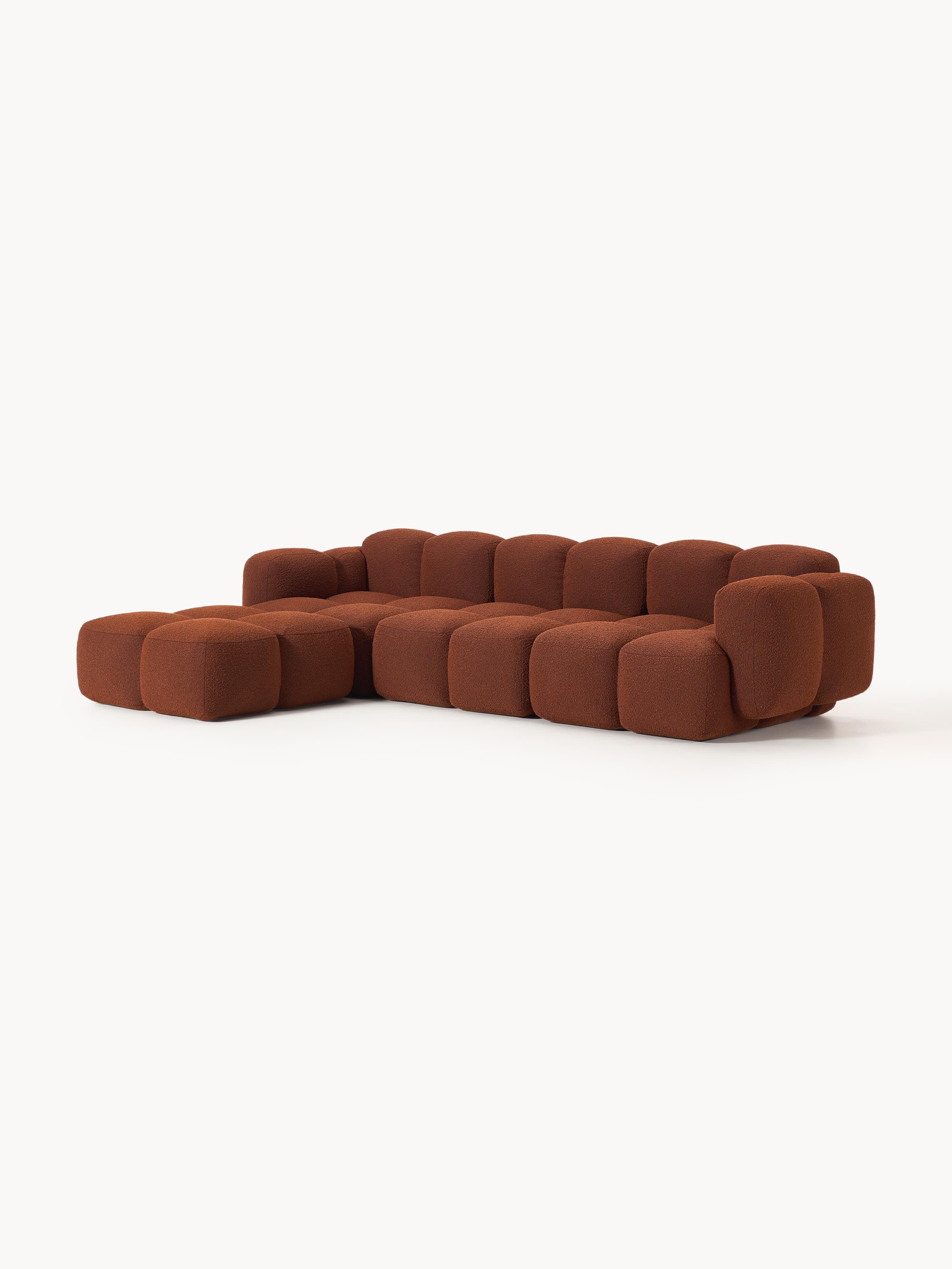 Modulares Sofa Tayla (4-Sitzer) aus Bouclé mit Hocker (links/rechts)