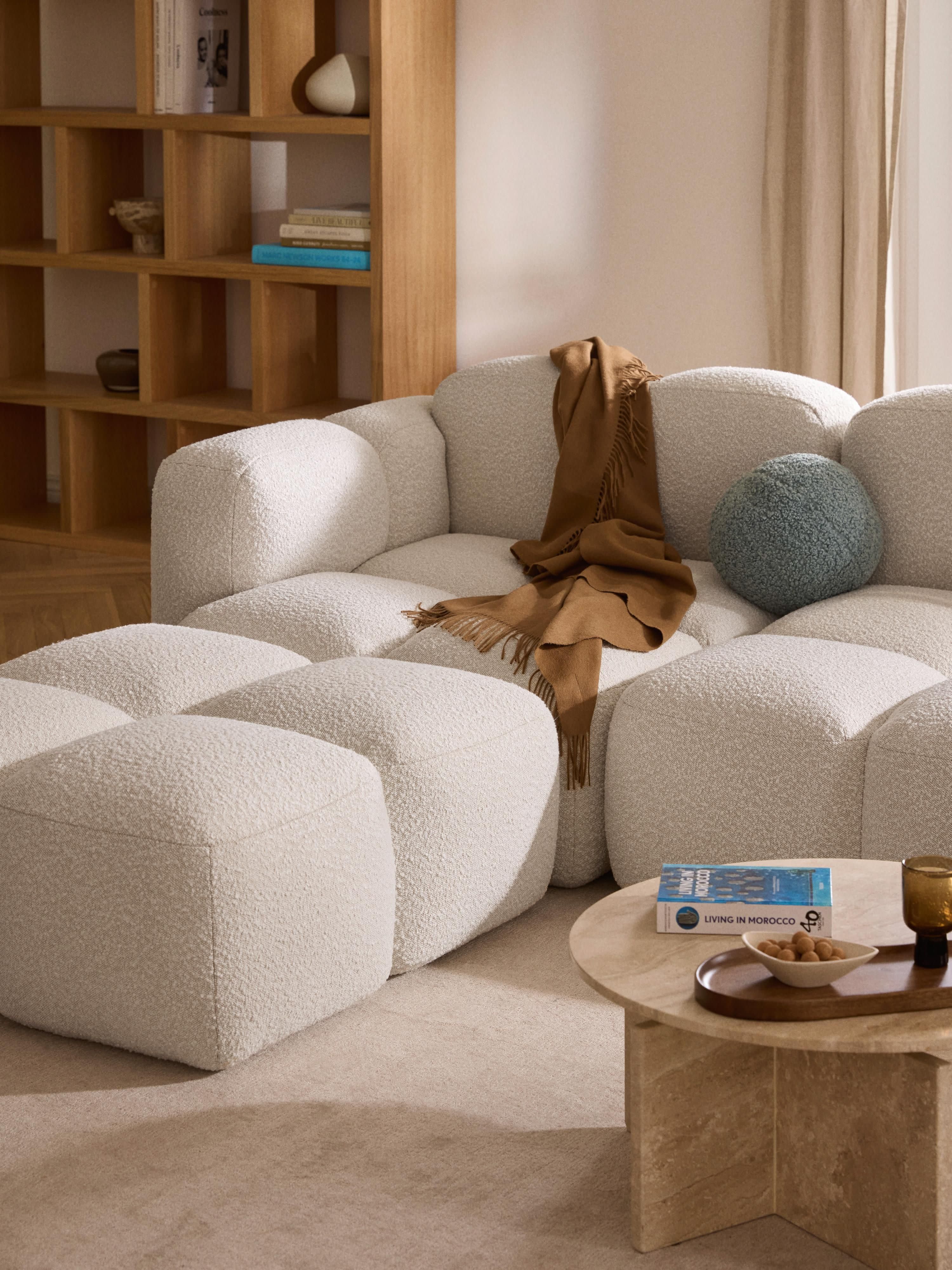 Sofa-Hocker Tayla aus Bouclé