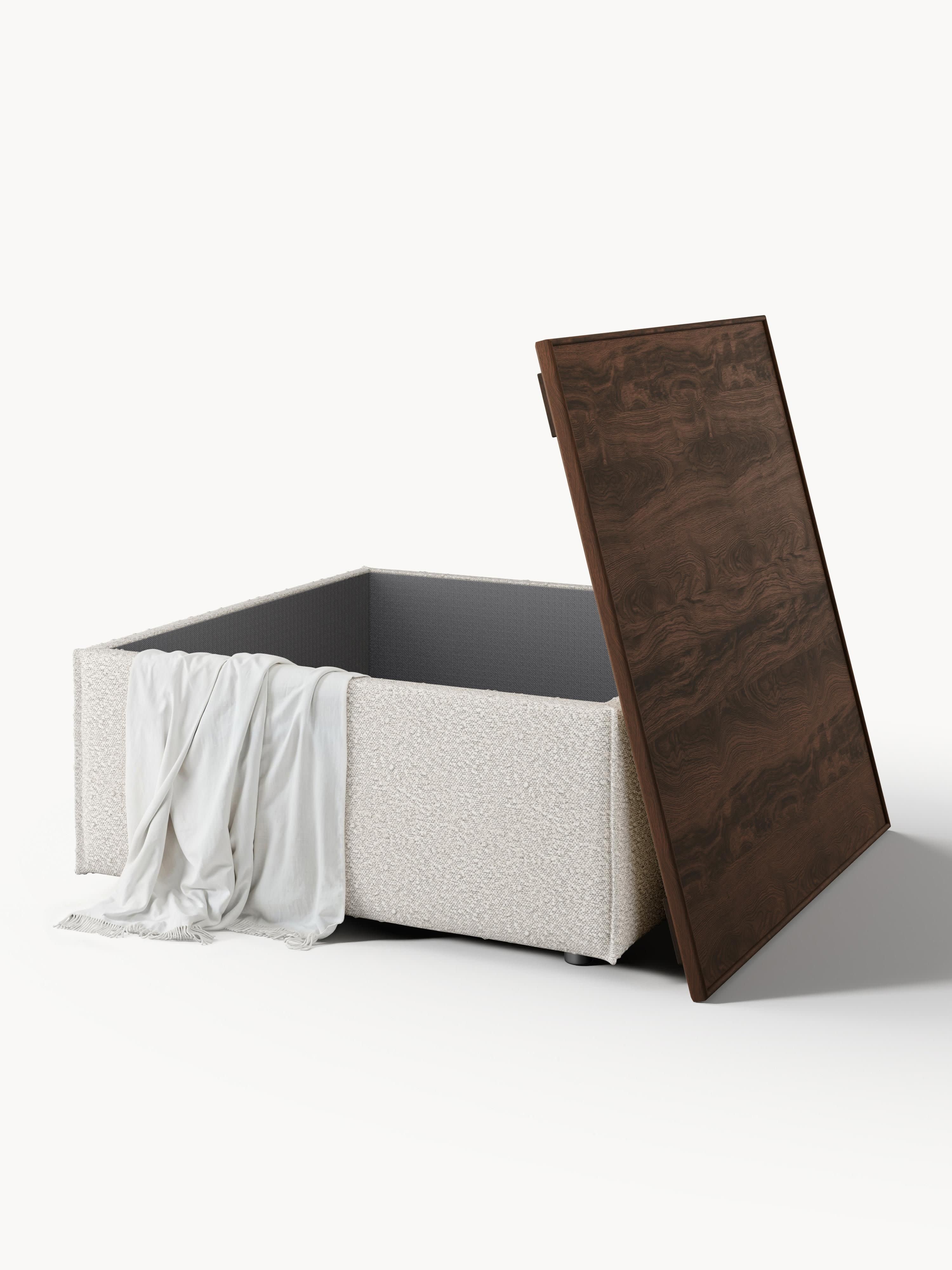 Sofa-Hocker Lennon aus Bouclé mit Stauraum