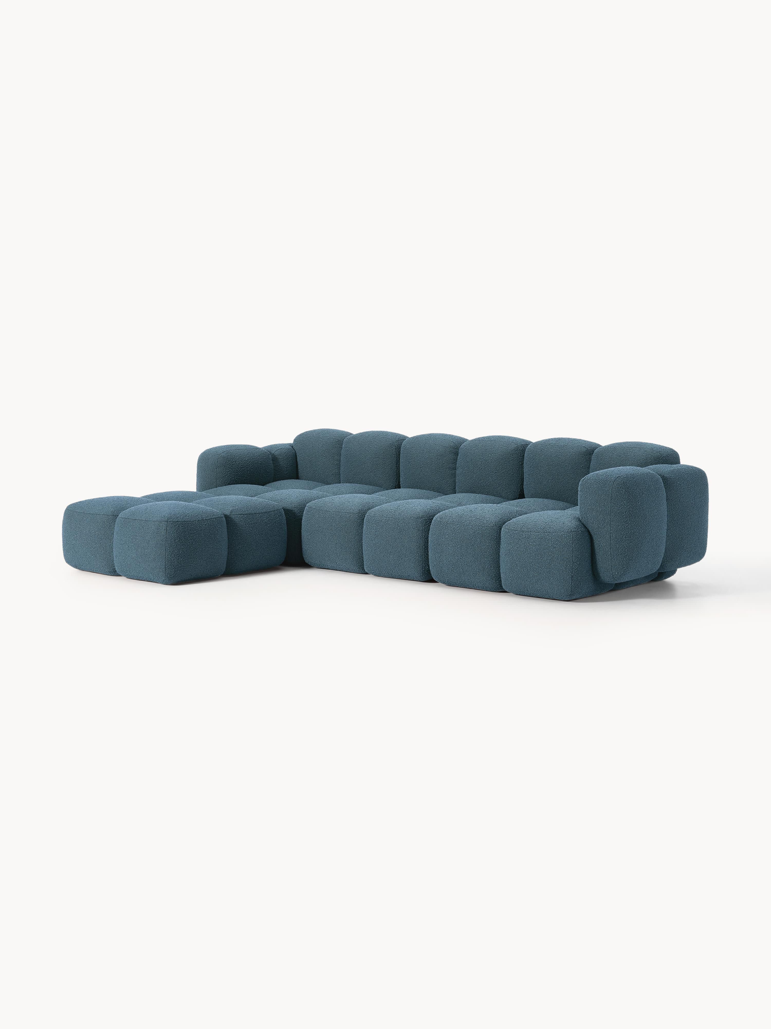 Modulares Sofa Tayla (4-Sitzer) aus Bouclé mit Hocker (links/rechts)