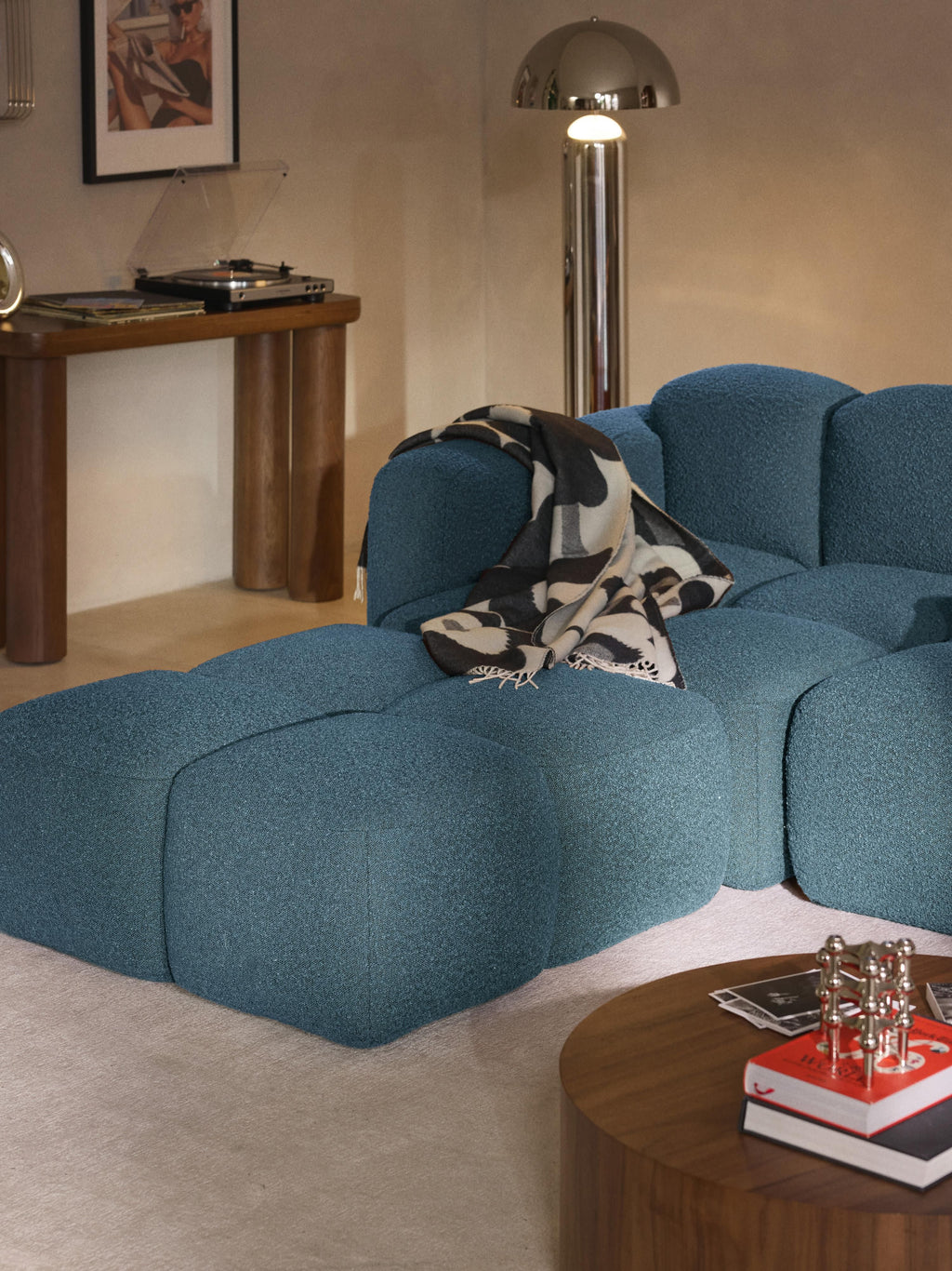Sofa-Hocker Tayla aus Bouclé