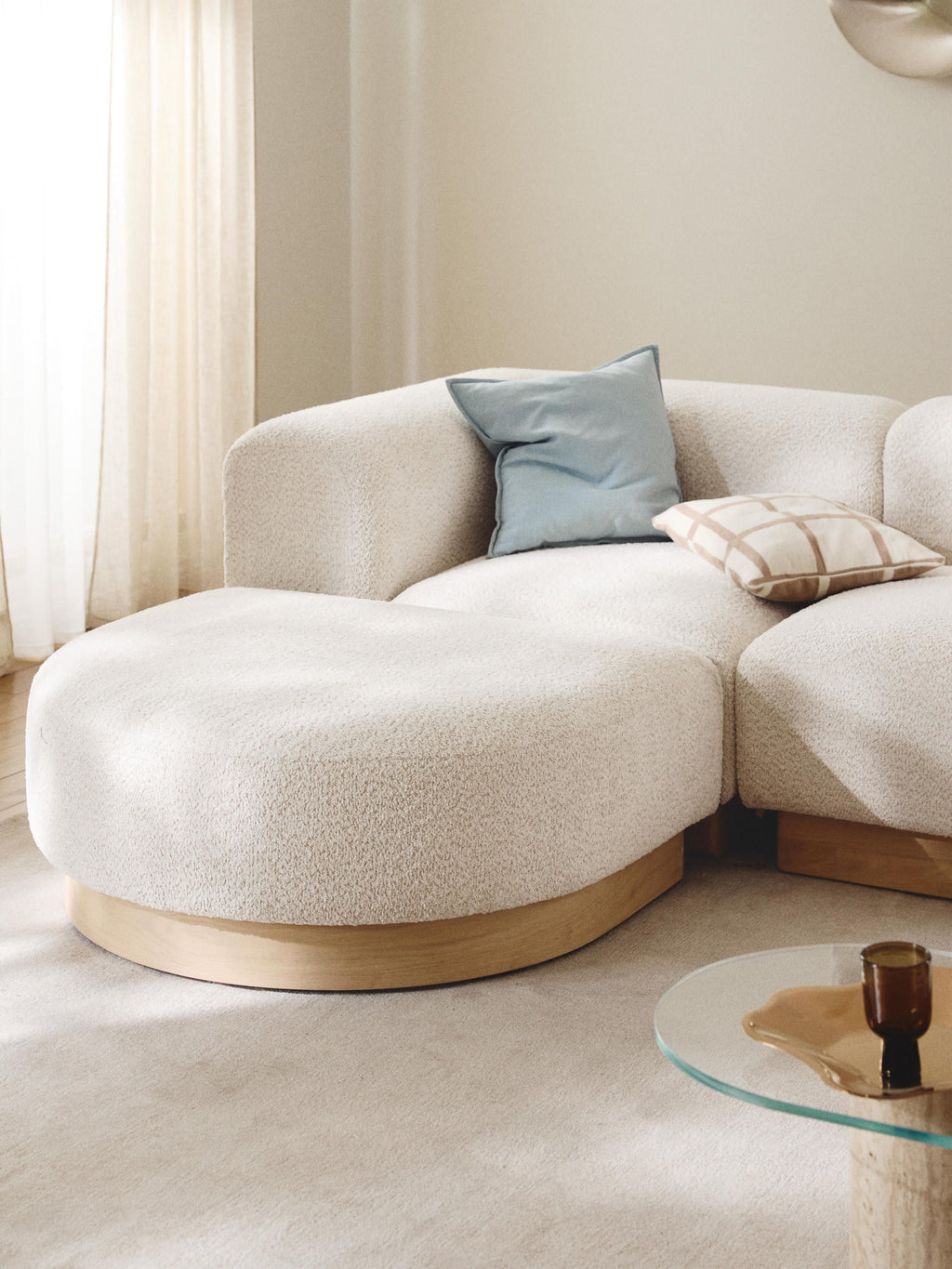 Sofa-Hocker Natalie aus Teddy-Bouclé