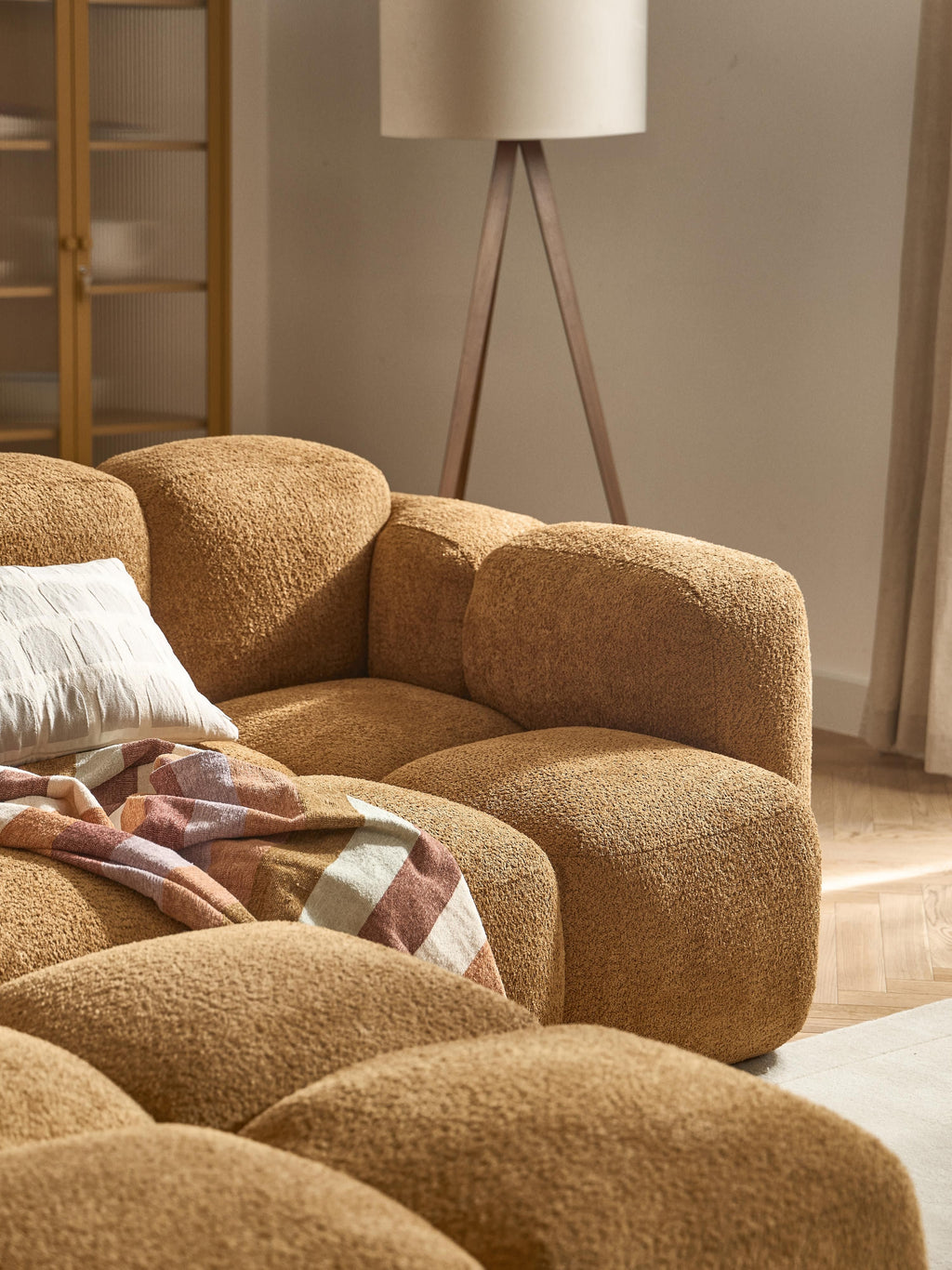 Sofa-Hocker Tayla aus Teddy-Bouclé