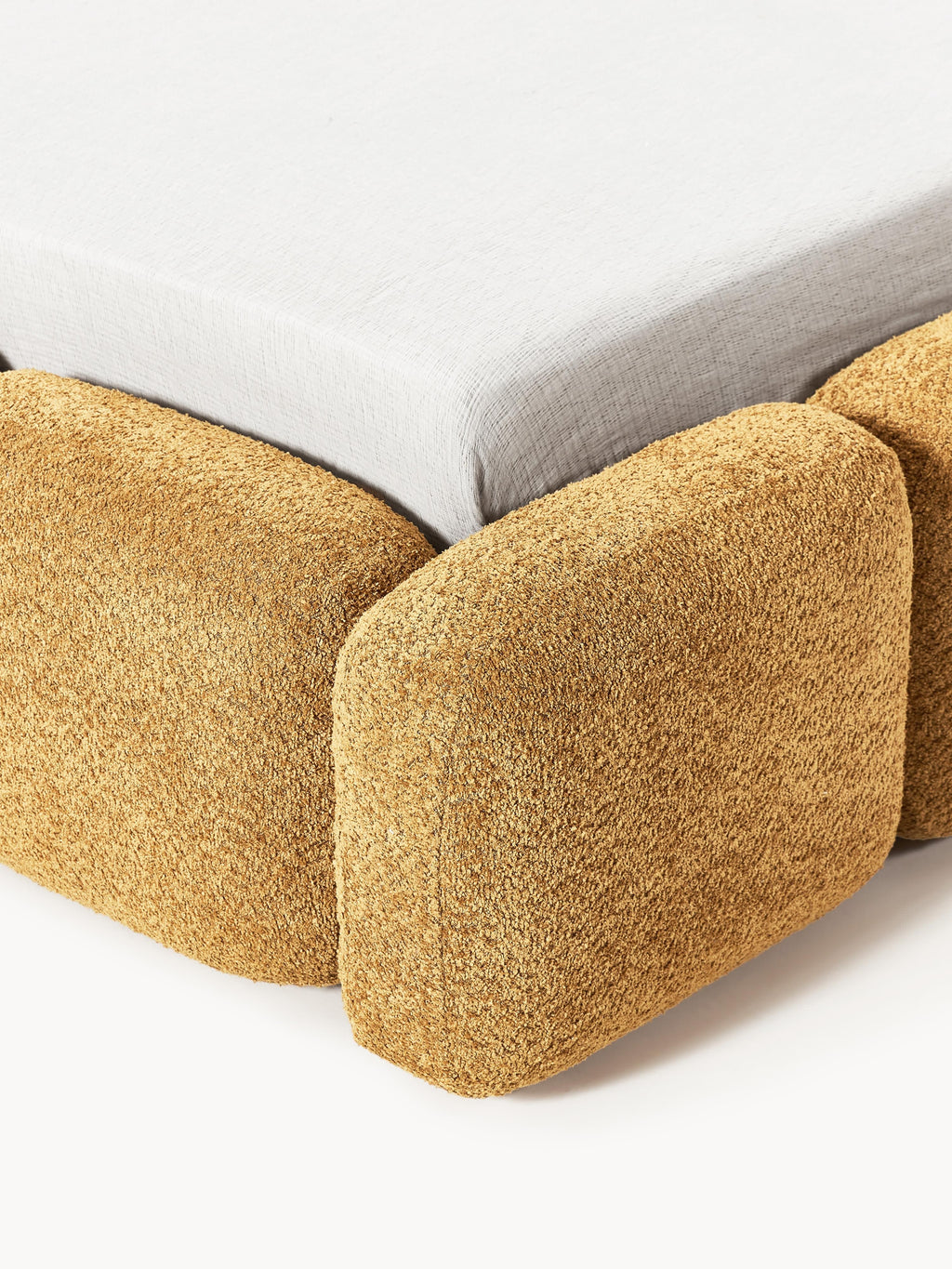 Polsterbett Tayla aus Teddy-Bouclé