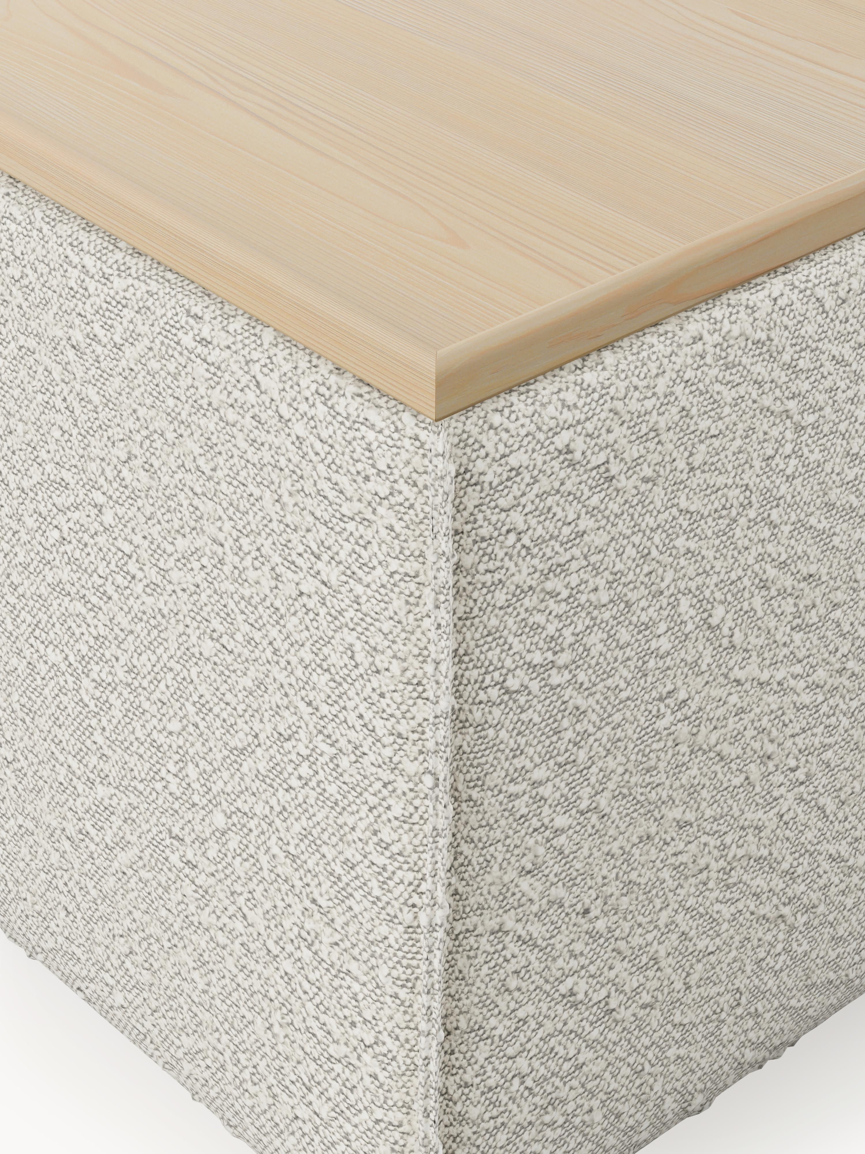 Sofa-Hocker Lennon aus Bouclé mit Stauraum