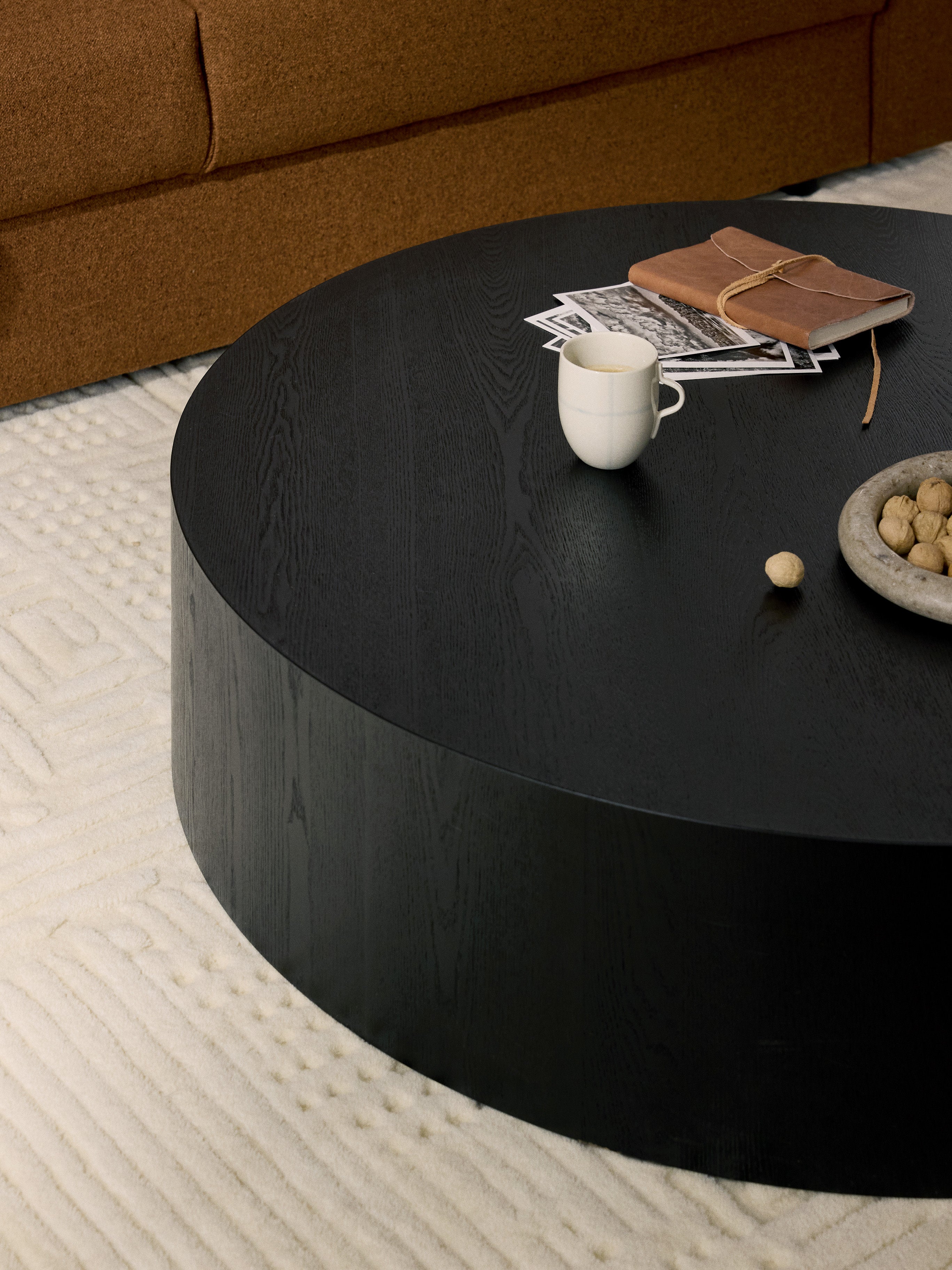 Runder XL Holz-Couchtisch Dan