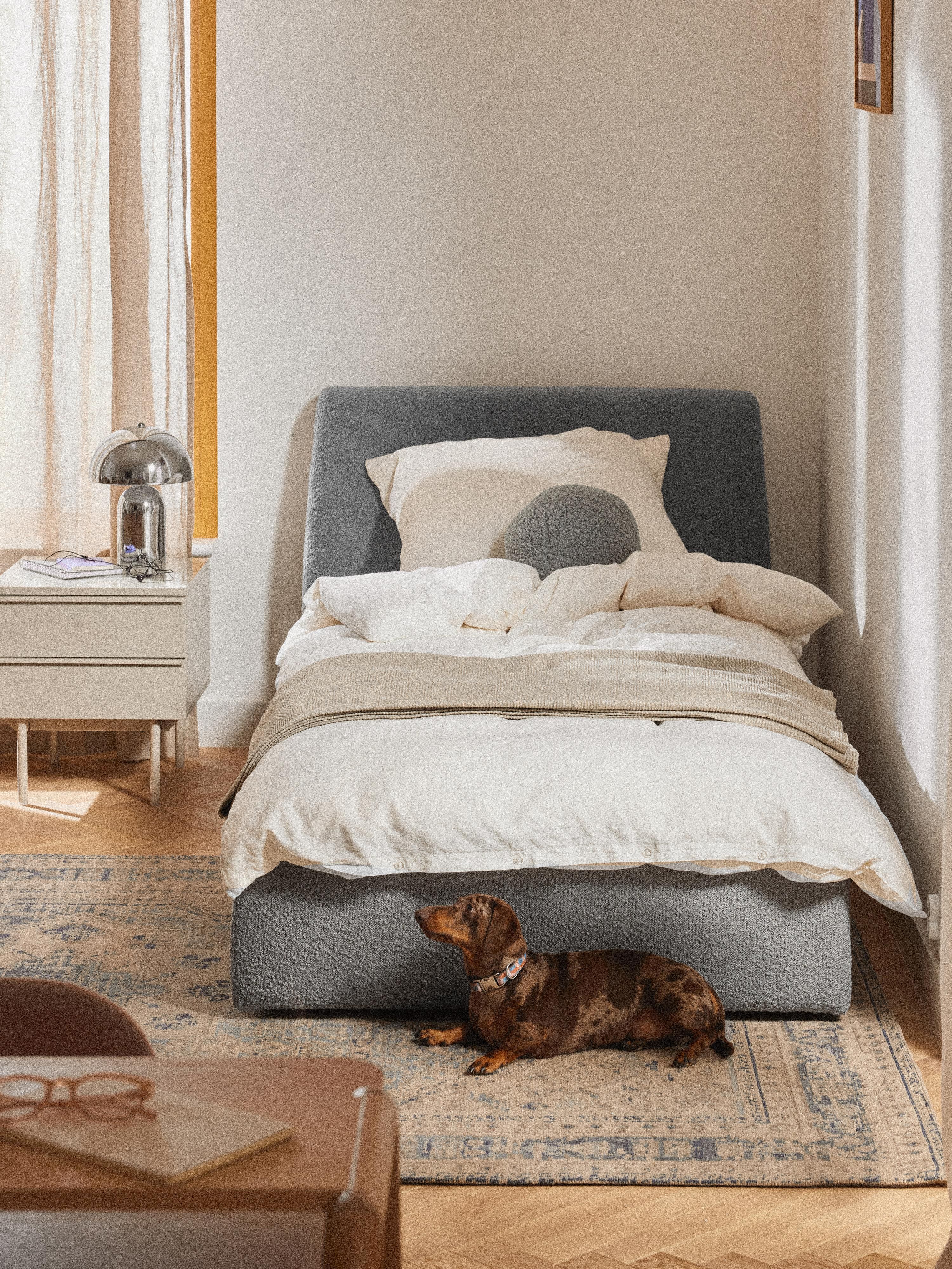 Bouclé-Einzelbett Cloud mit Stauraum