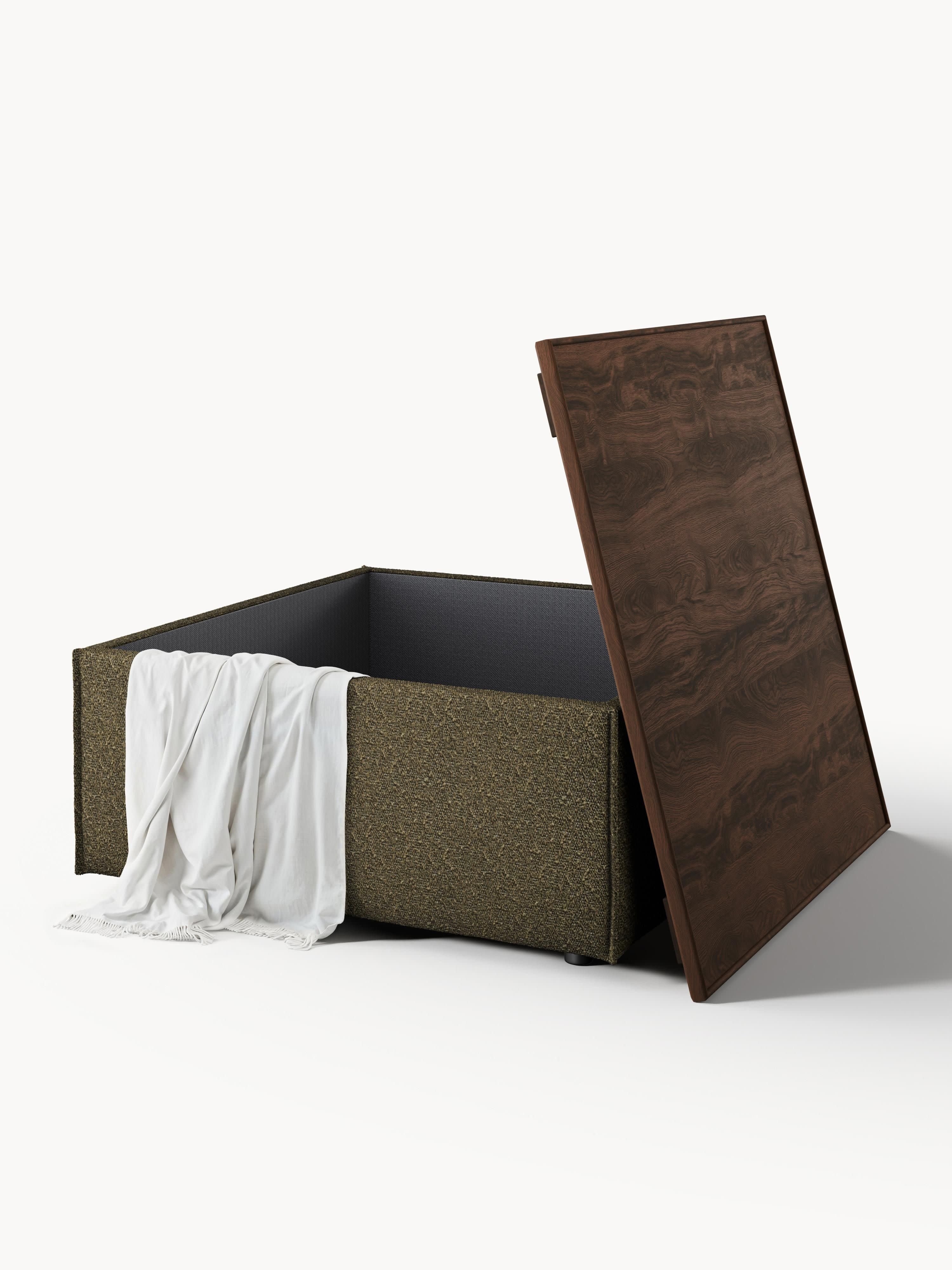 Sofa-Hocker Lennon aus Bouclé mit Stauraum