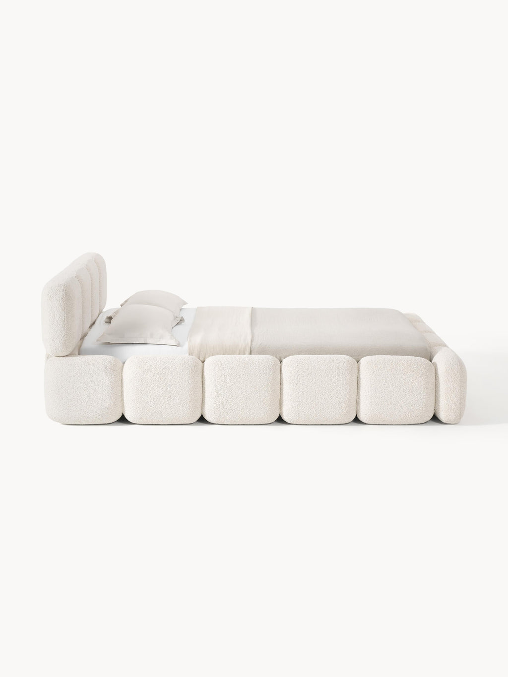 Polsterbett Tayla aus Teddy-Bouclé mit Stauraum