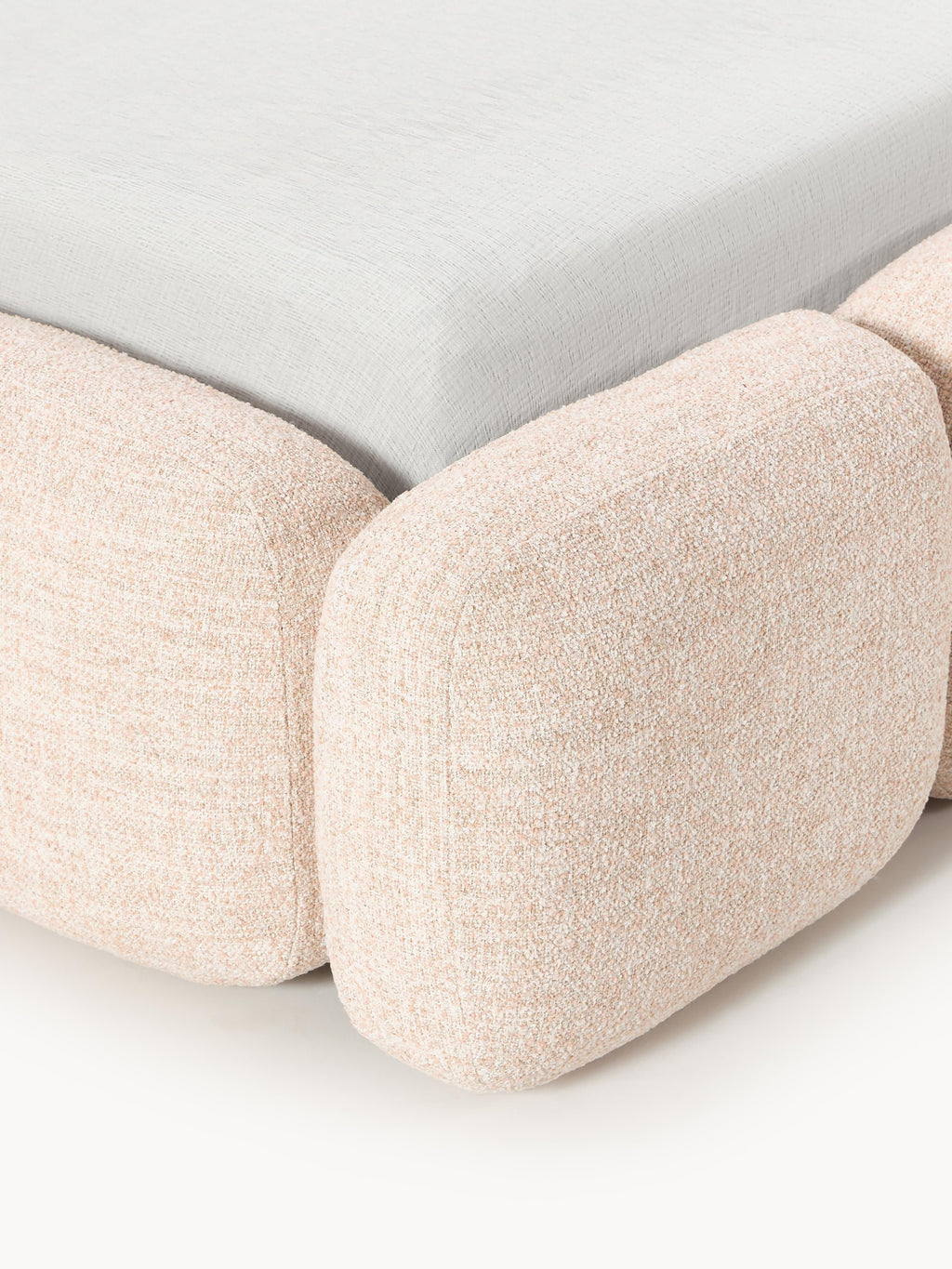 Polsterbett Tayla aus Bouclé