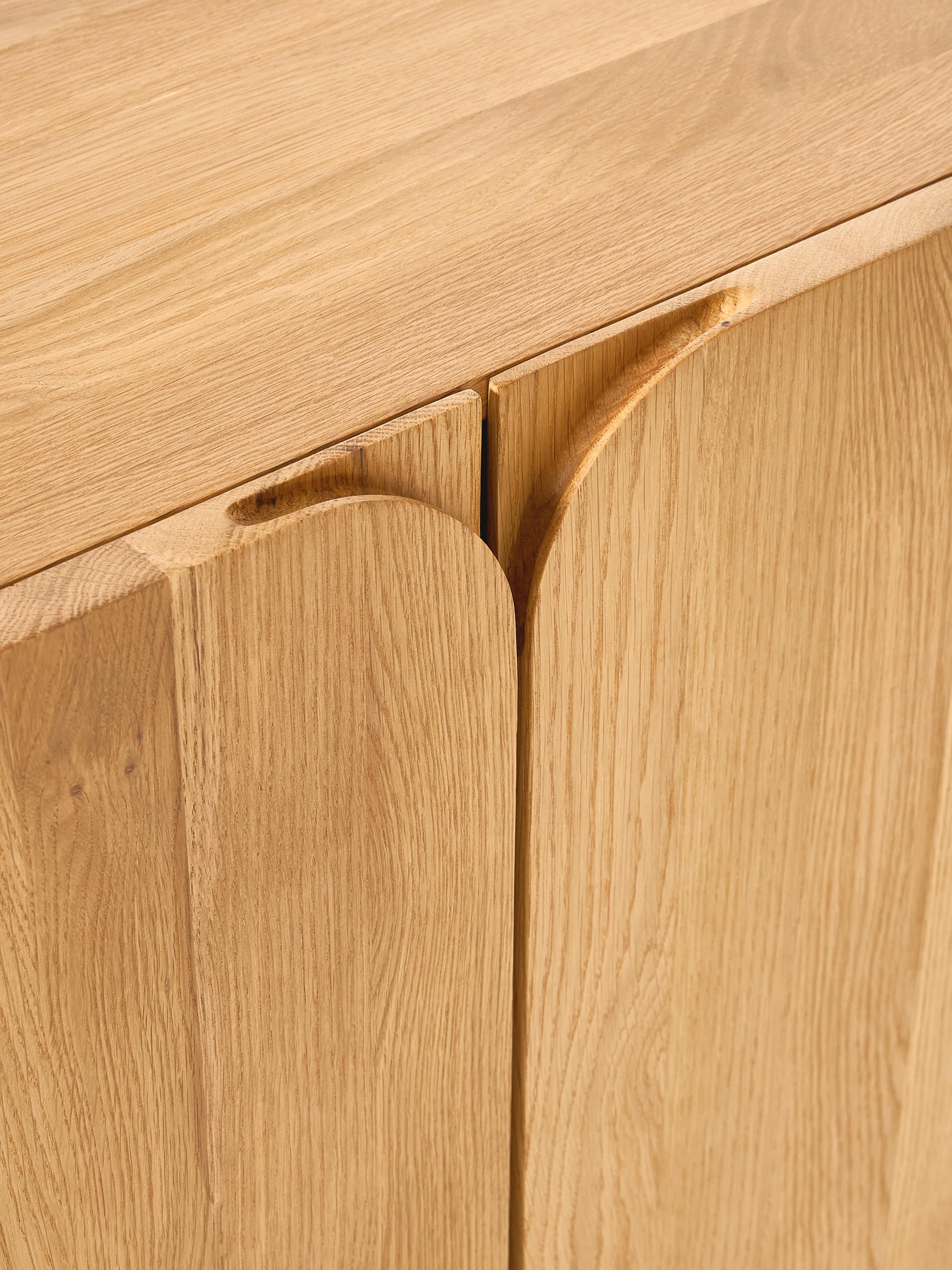 Sideboard Cadi aus Eichenholz