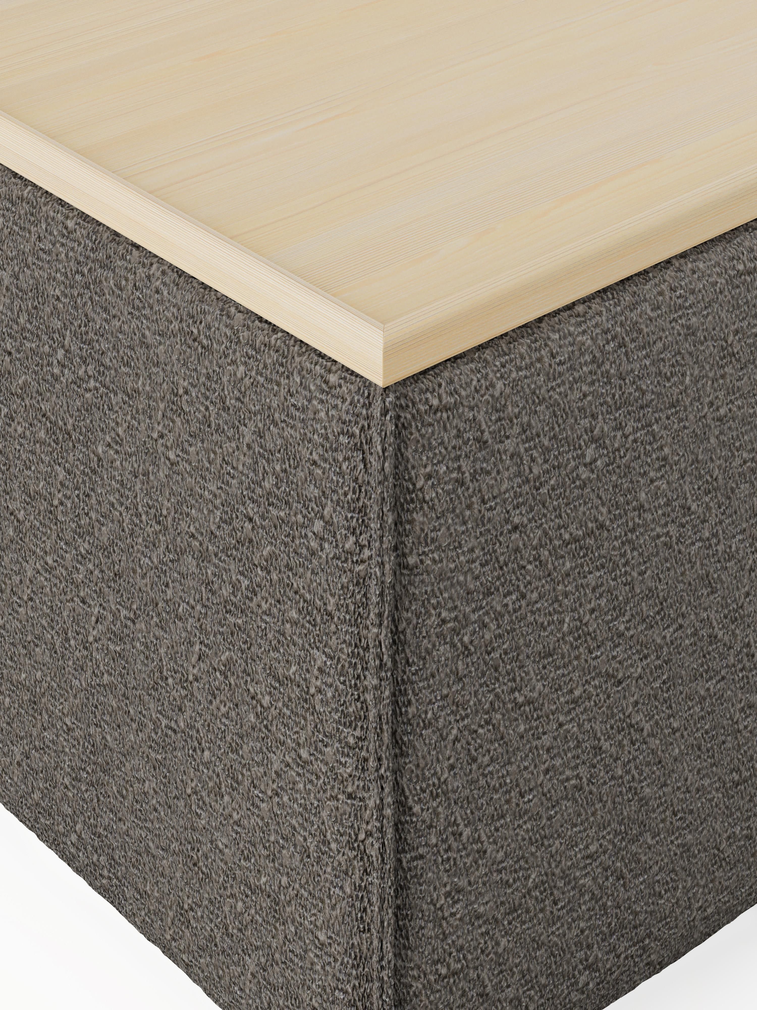 Sofa-Hocker Lennon aus Bouclé mit Stauraum