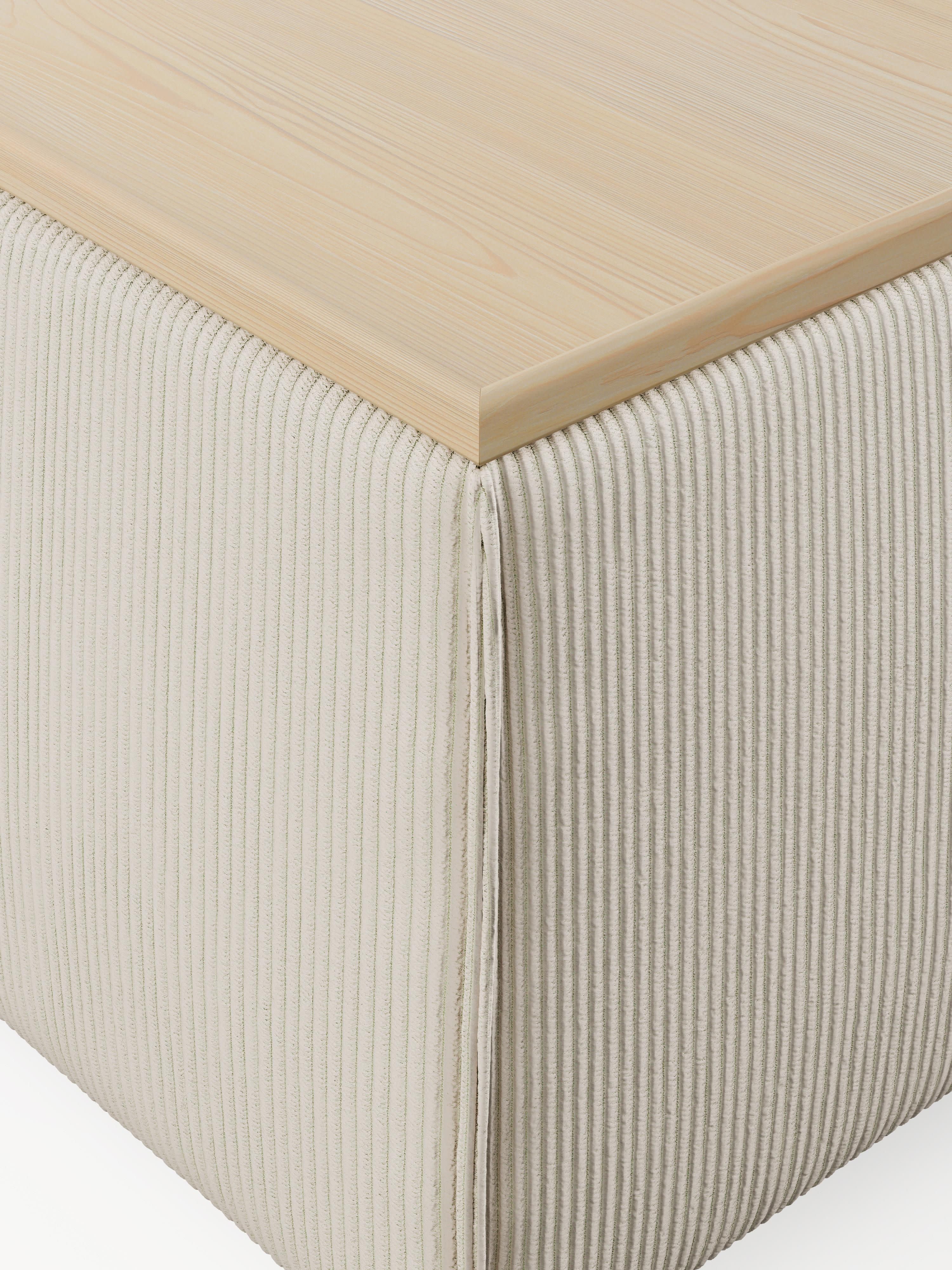 Sofa-Hocker Lennon aus Cord mit Stauraum