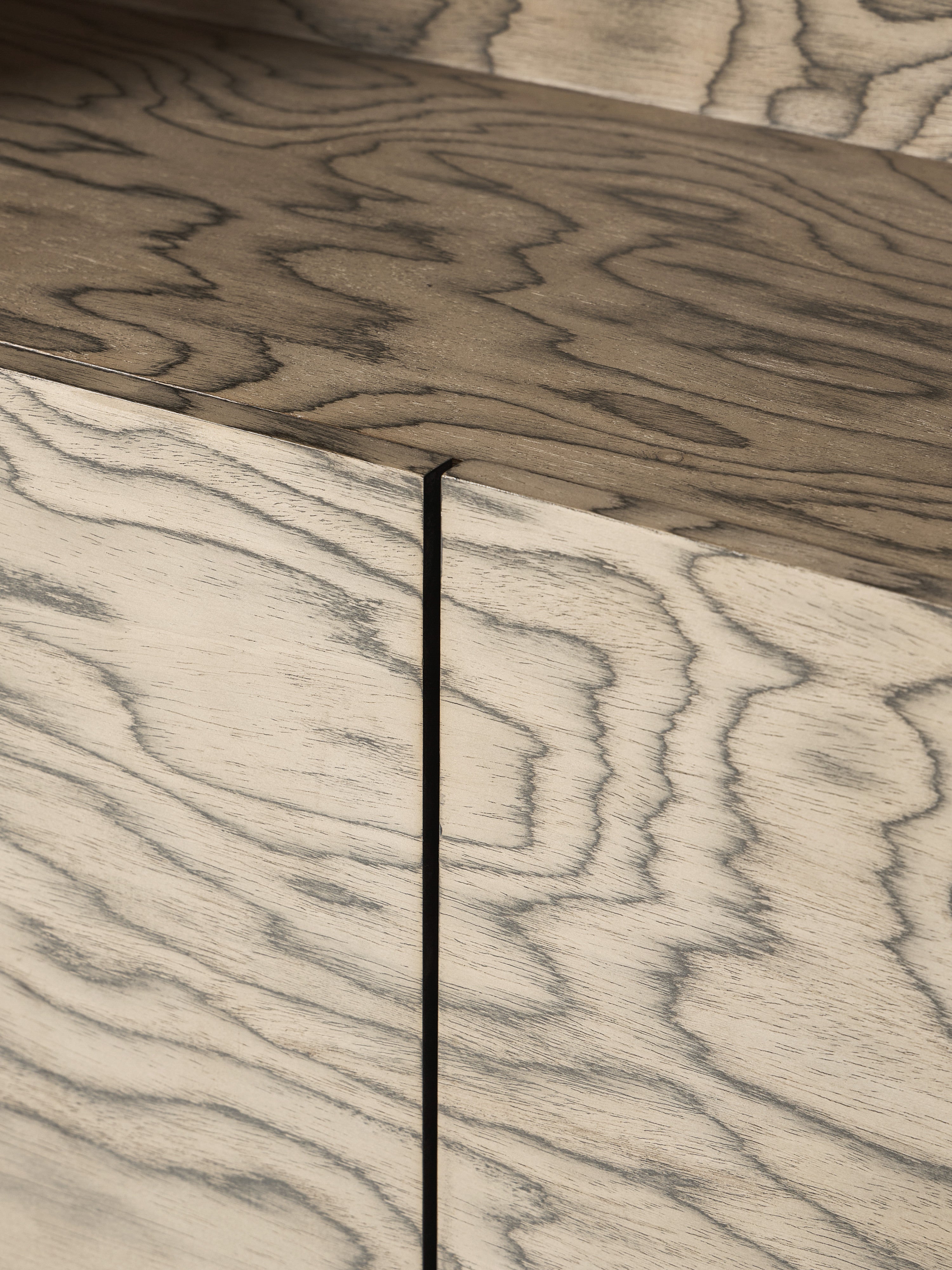 Holz-Highboard Ako