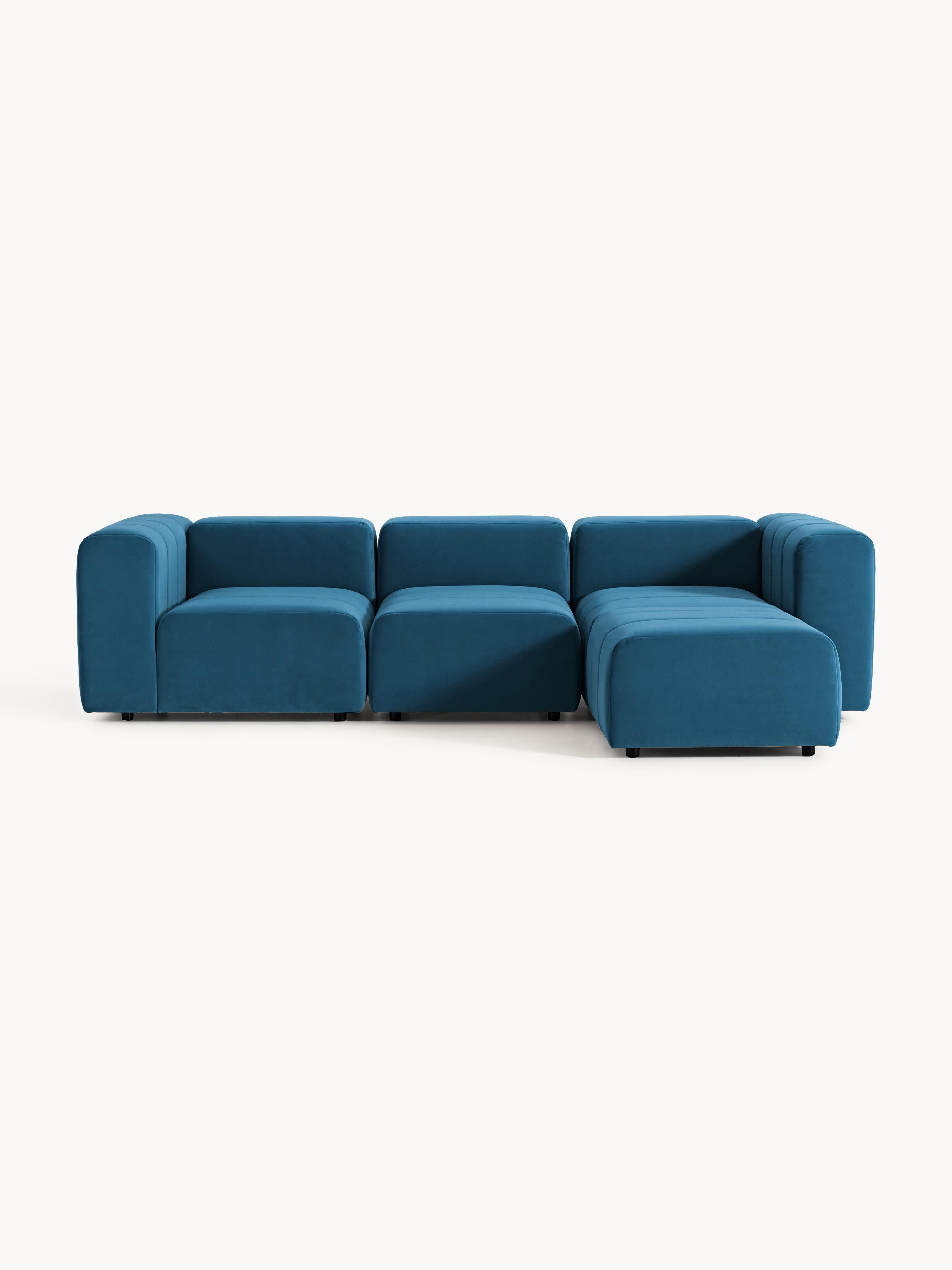 Modulares Samt-Sofa Lena (4-Sitzer) mit Hocker (links/rechts)