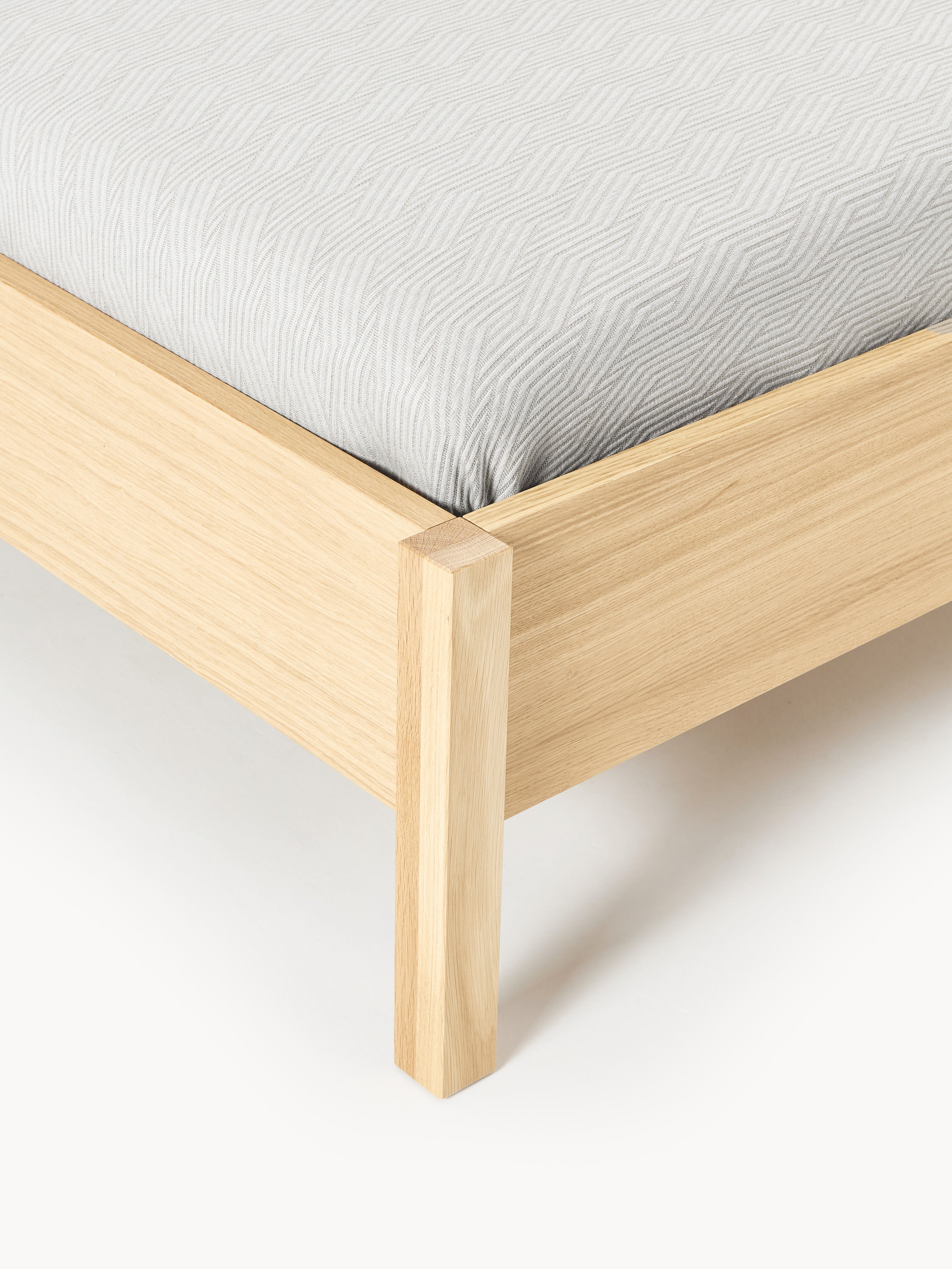 Holz-Einzelbett Jones mit Kopfteil aus Wiener Geflecht