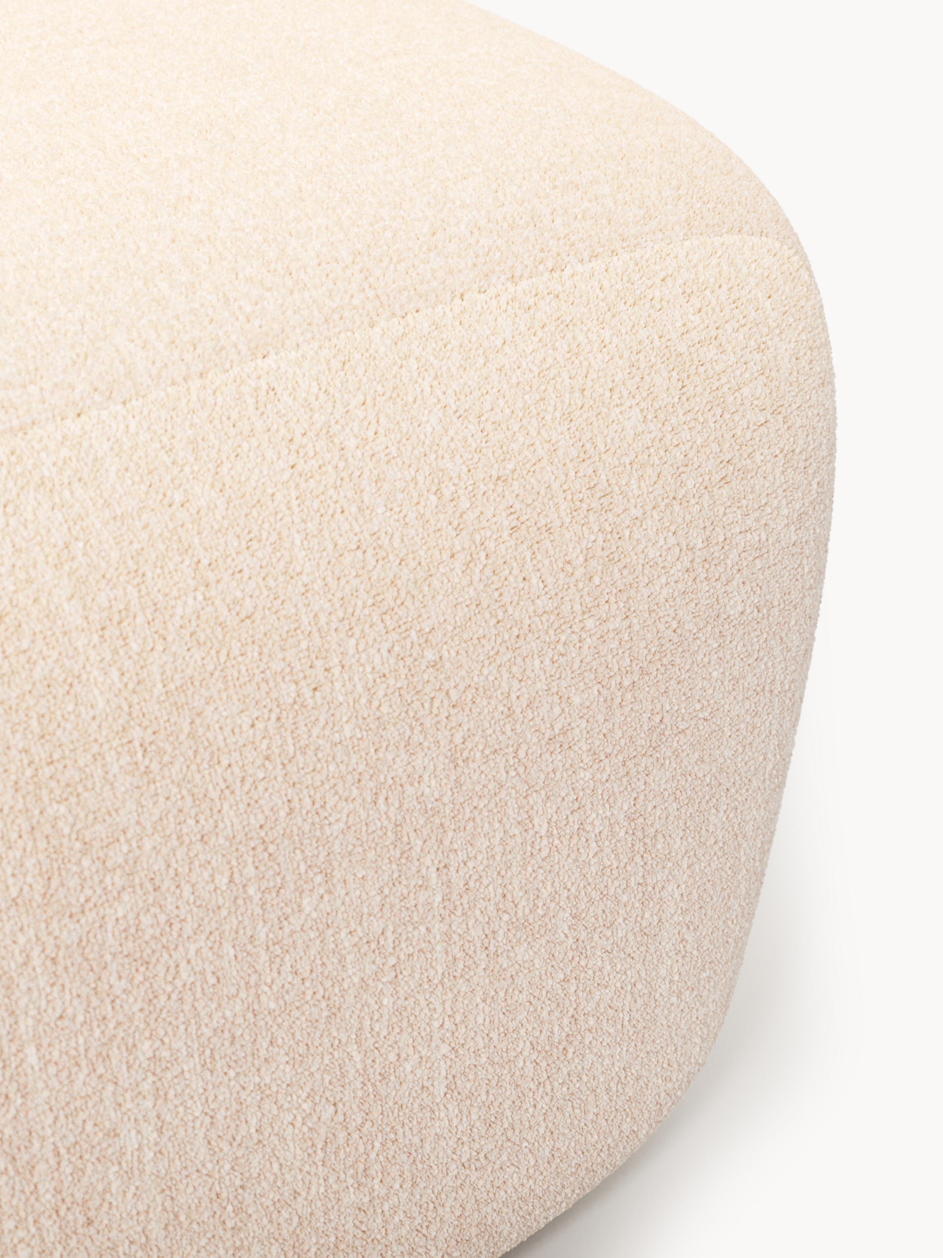 Großer Bouclé-Sofa-Hocker Wolke