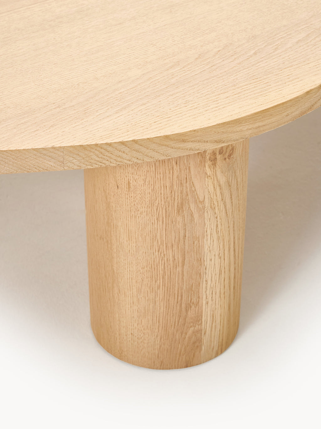 XL Couchtisch Didi aus Eichenholz in organischer Form