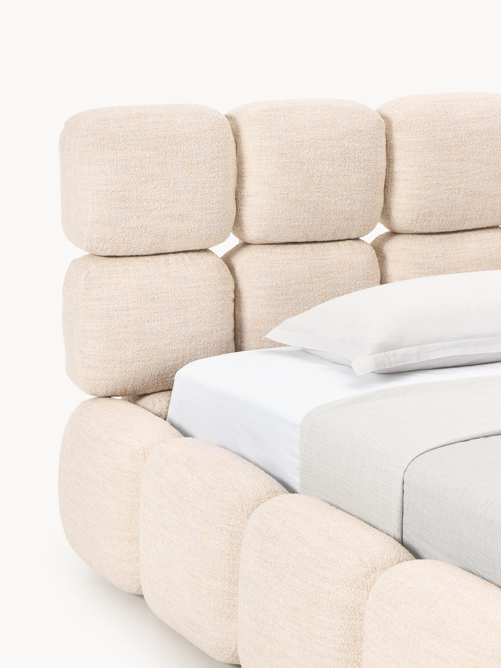 Einzelbett Tayla mit Stauraum aus Teddy-Bouclé