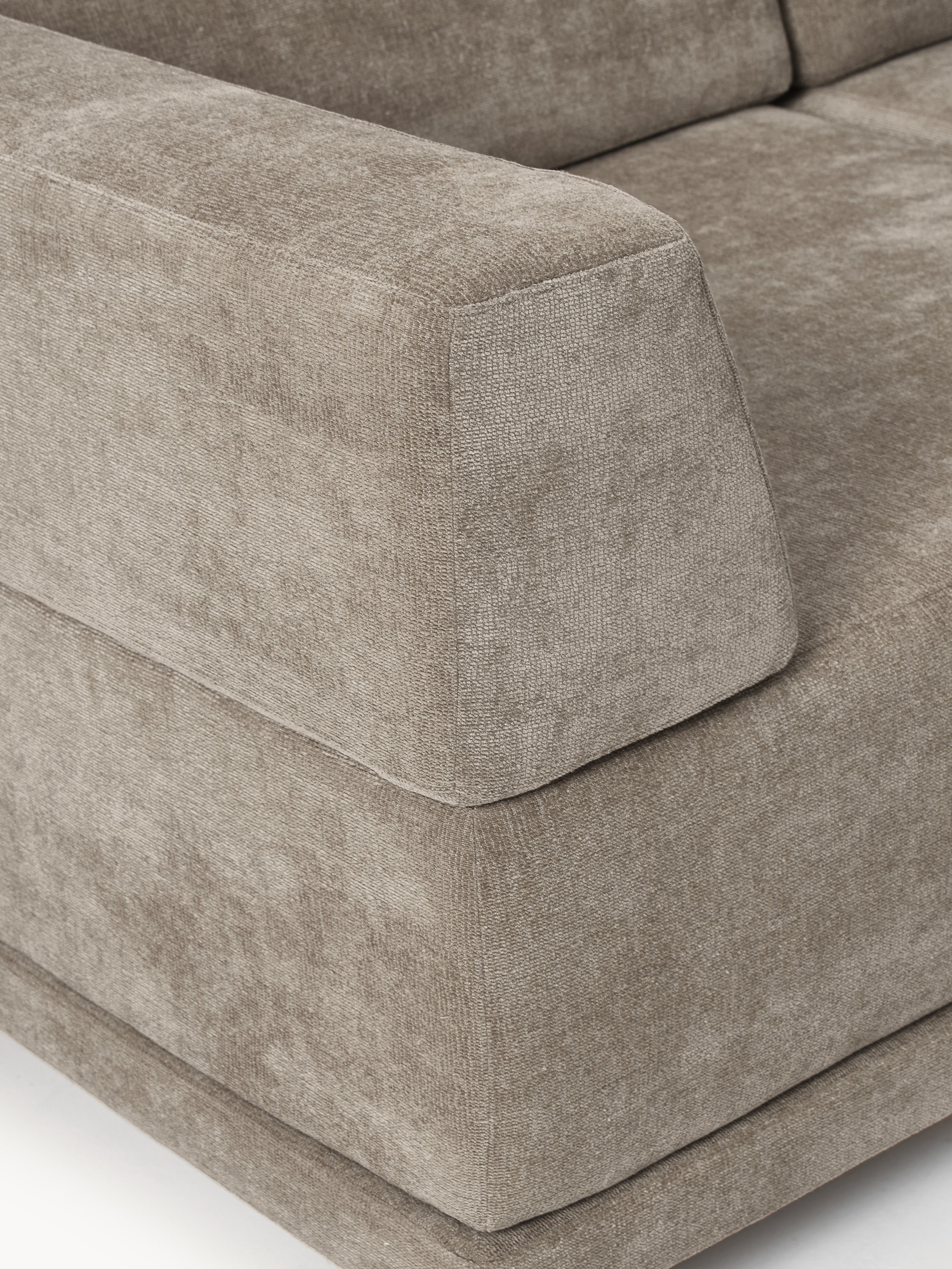 Modulares Sofa Colin (4-Sitzer) mit Ottomane