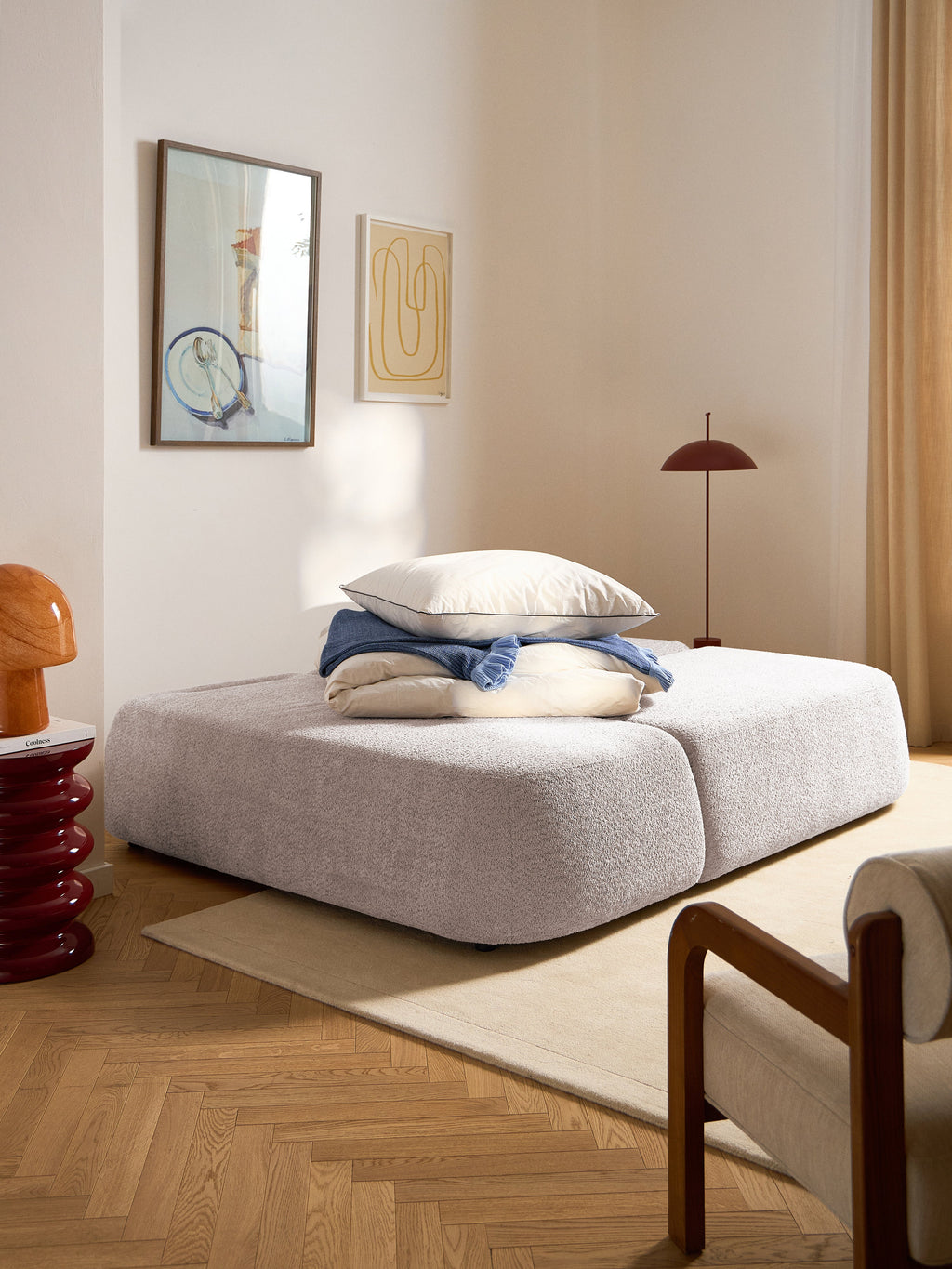 Schlafsofa Pao aus Teddy-Bouclé mit Stauraum