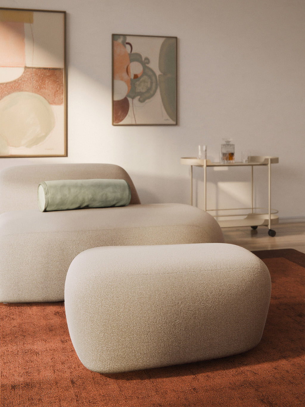 Großer Bouclé-Sofa-Hocker Wolke