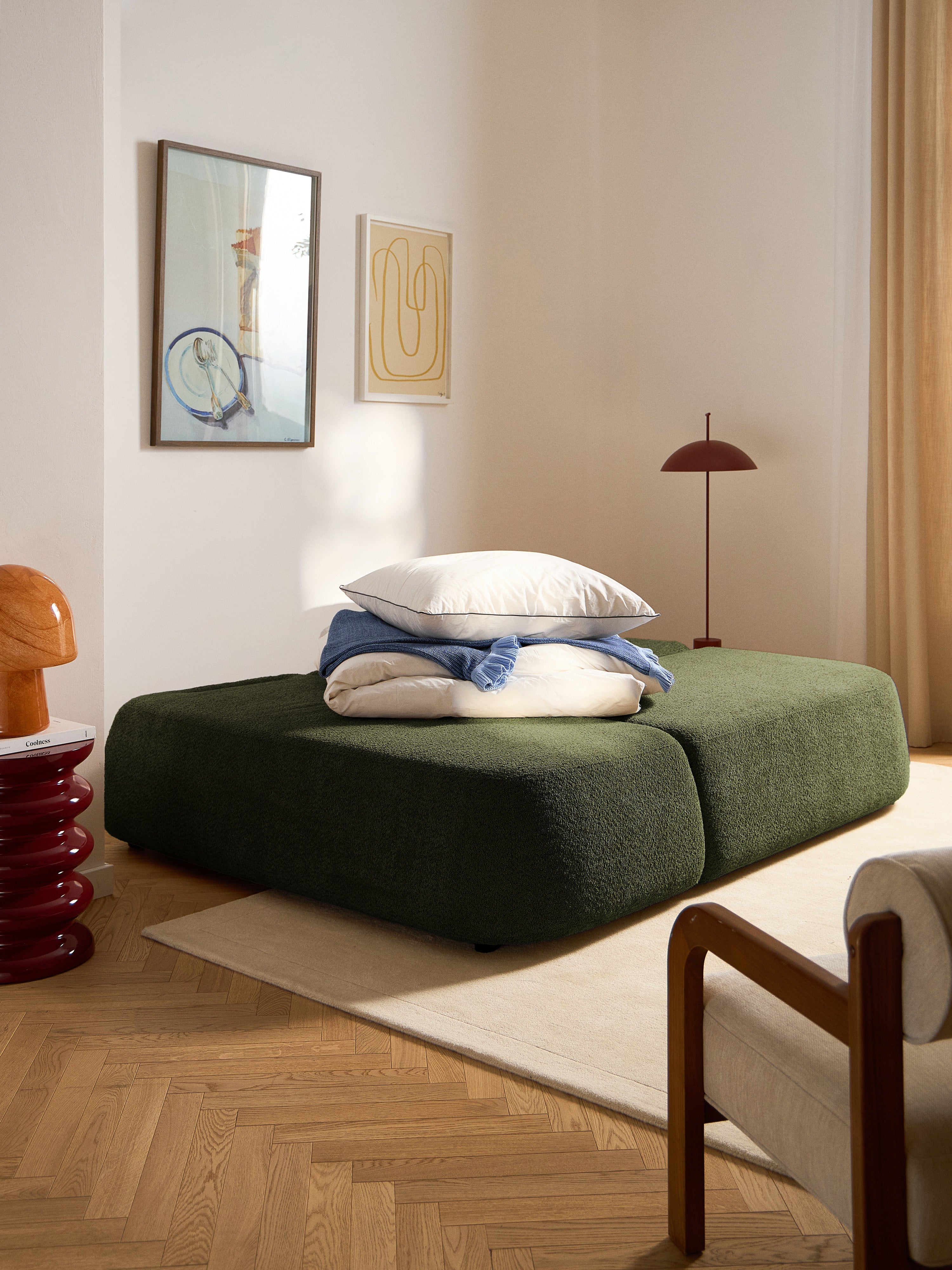 Schlafsofa Pao aus Teddy-Bouclé mit Stauraum