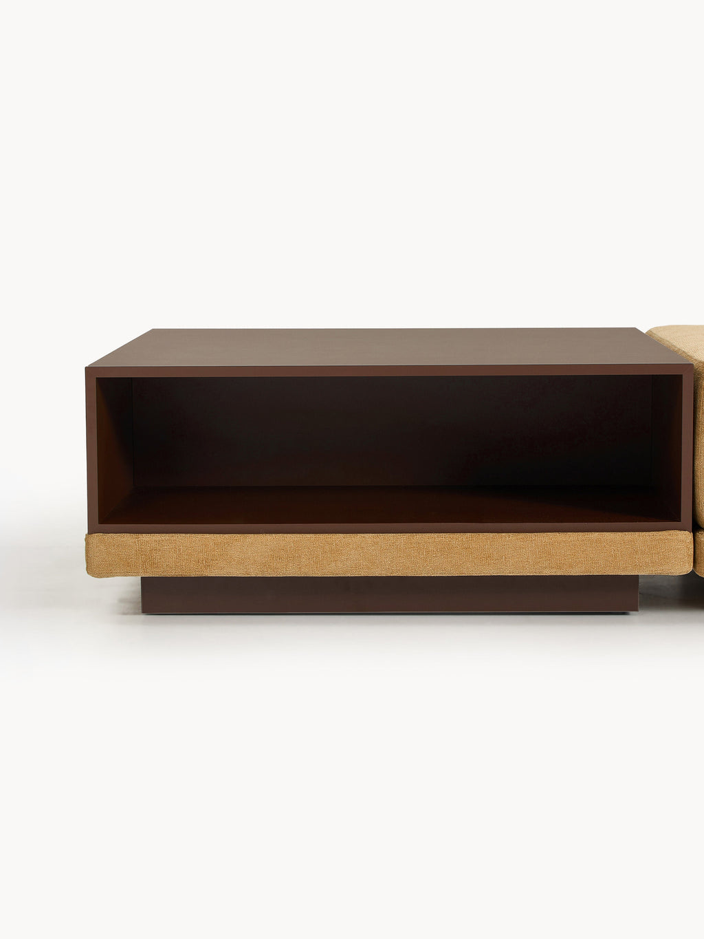 Modulares Sofa Colin (4-Sitzer) mit Couchtisch & Ottomane