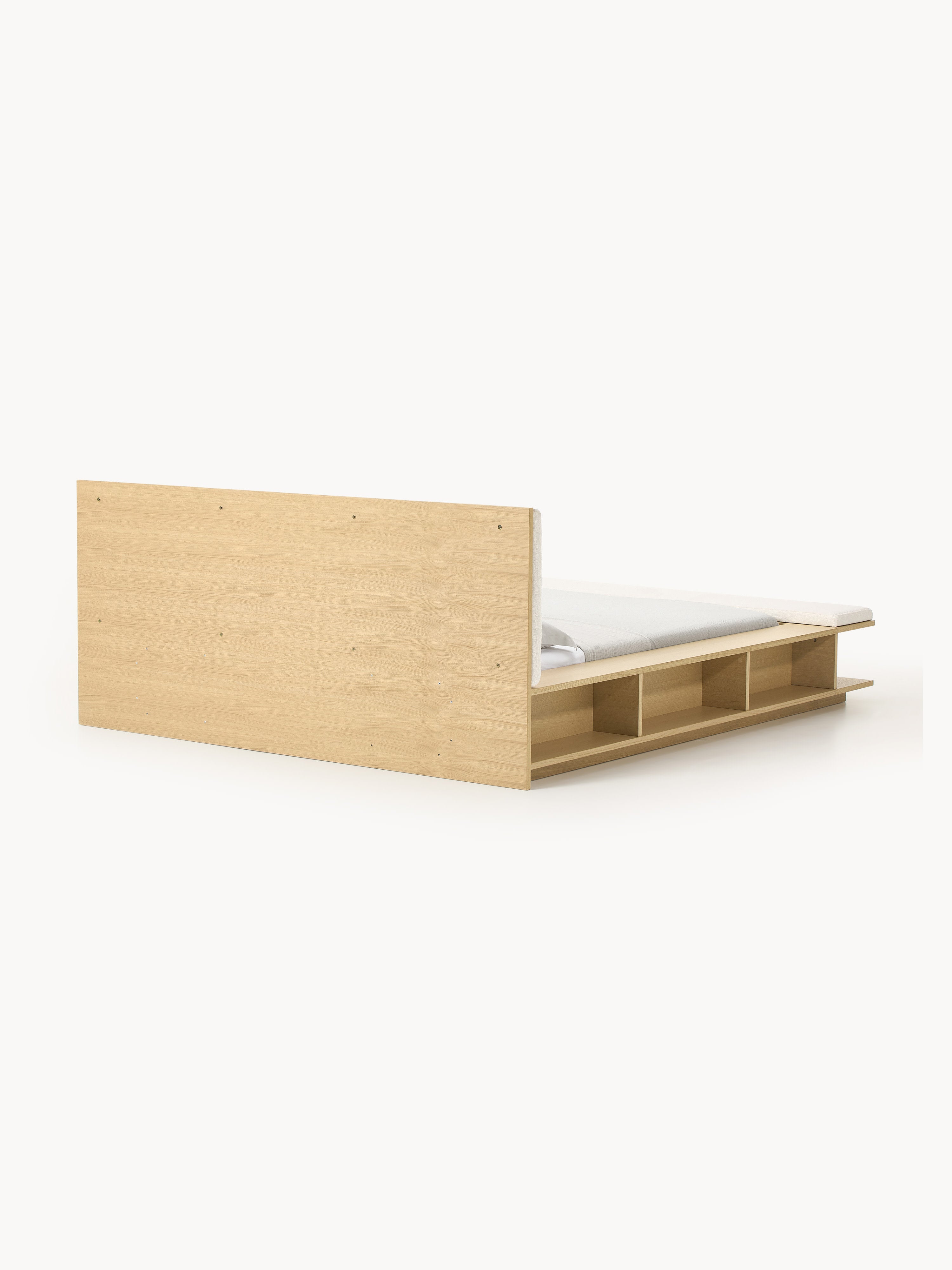 Holz-Bettgestell Clark mit Bank und Seitenablagen