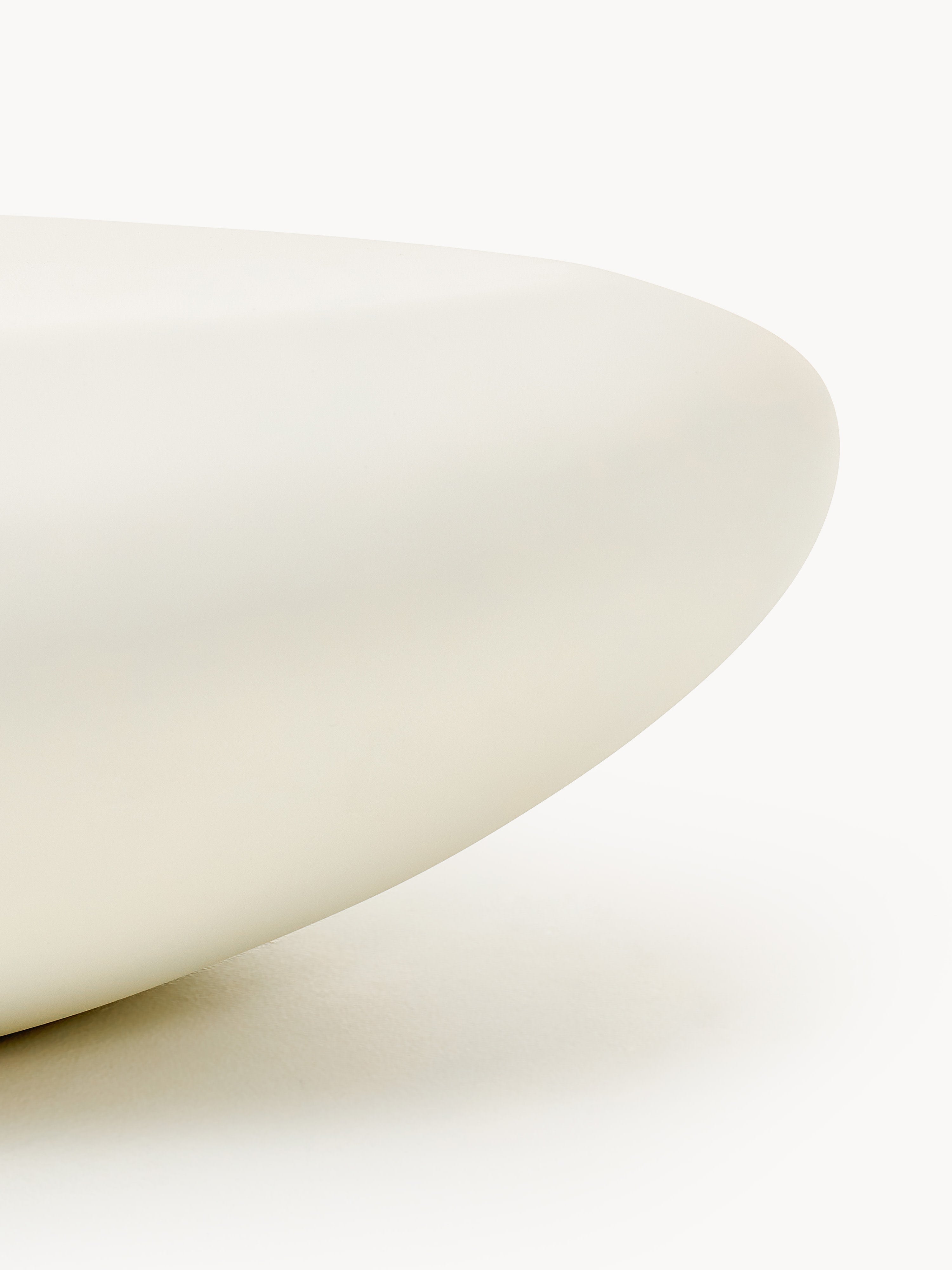 Großer Couchtisch Pietra in organischer Form, B 135 cm