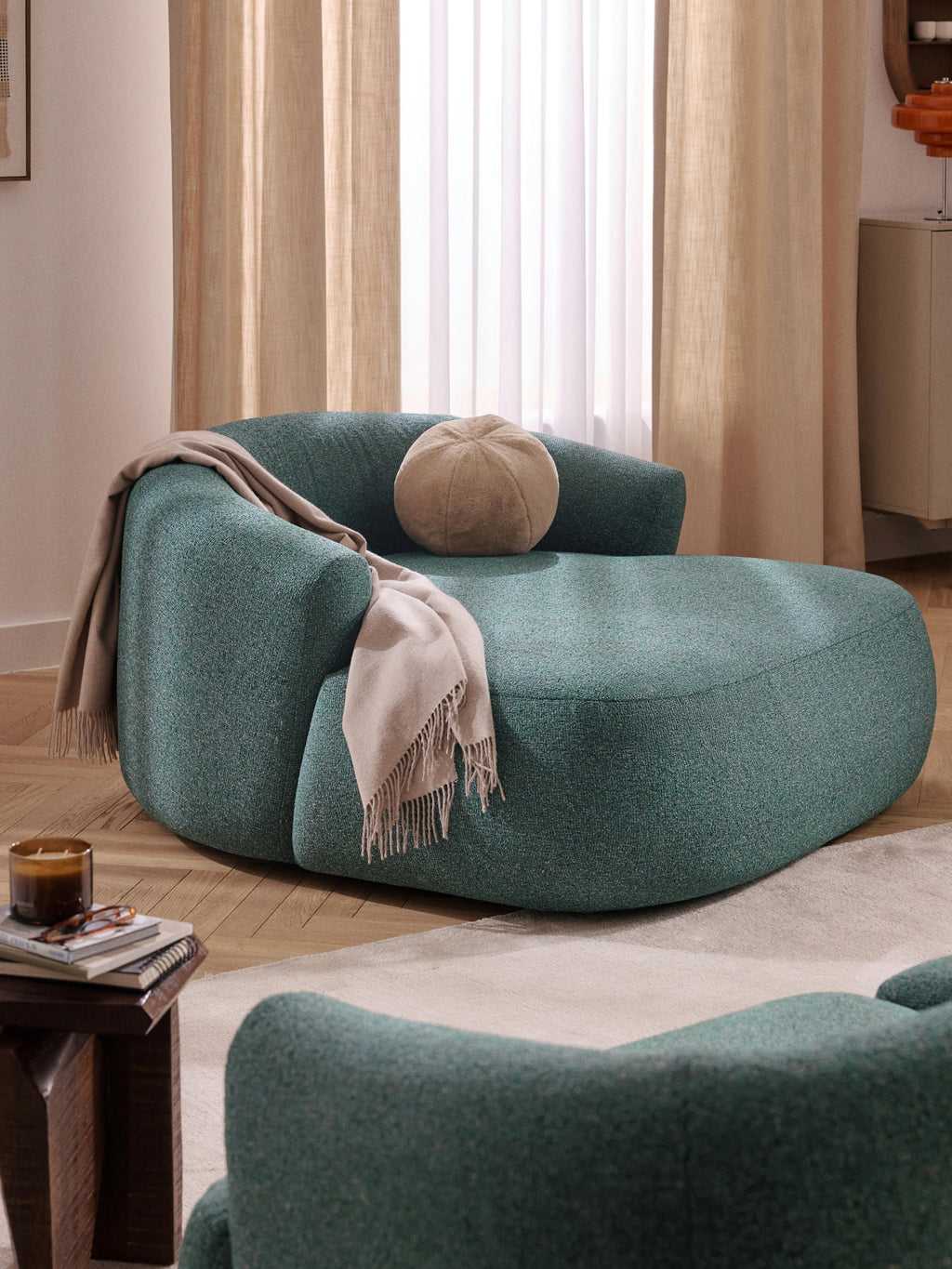 Bouclé-XL-Loungesessel Sofia