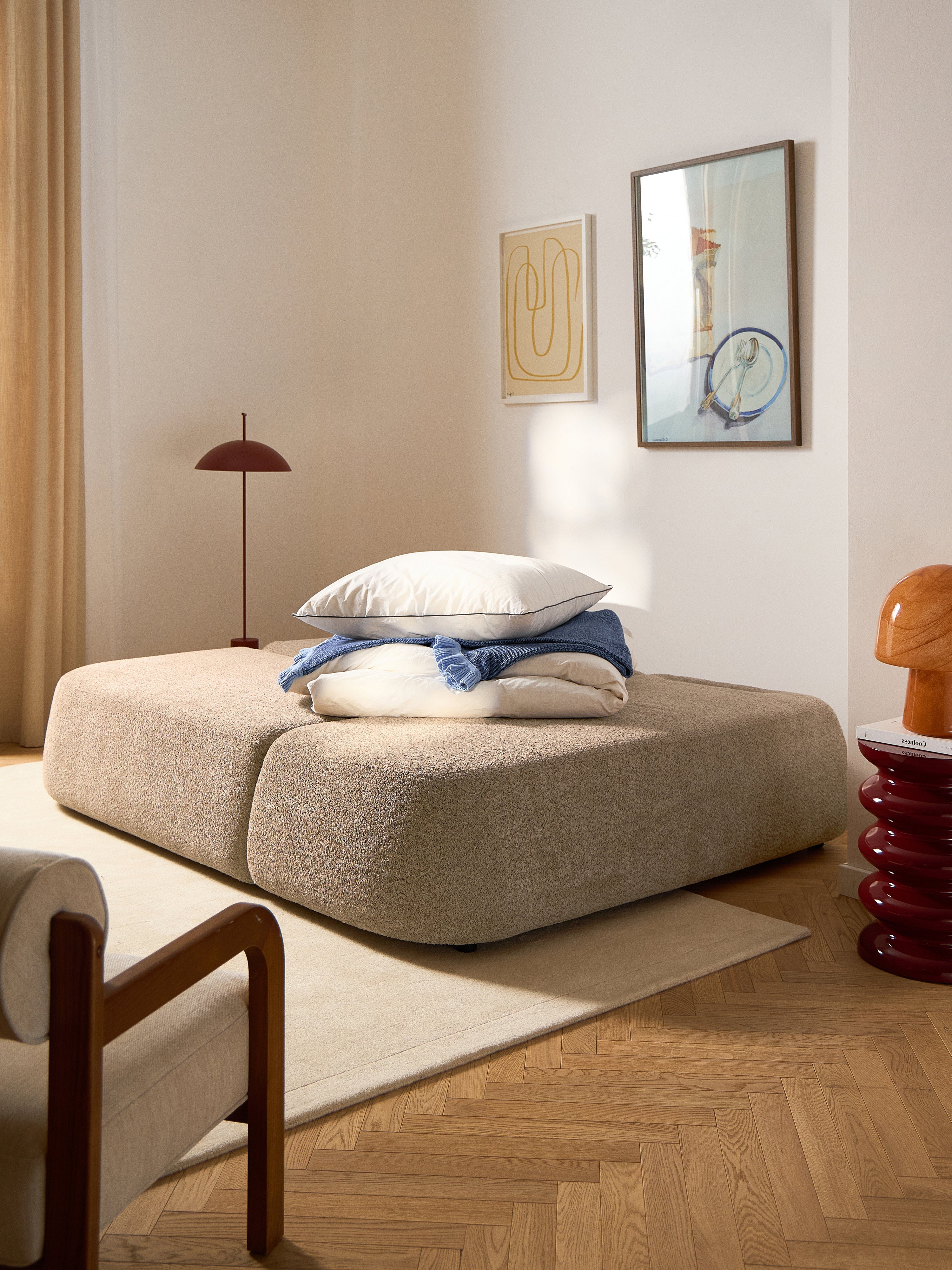 Schlafsofa Pao aus Teddy-Bouclé mit Stauraum