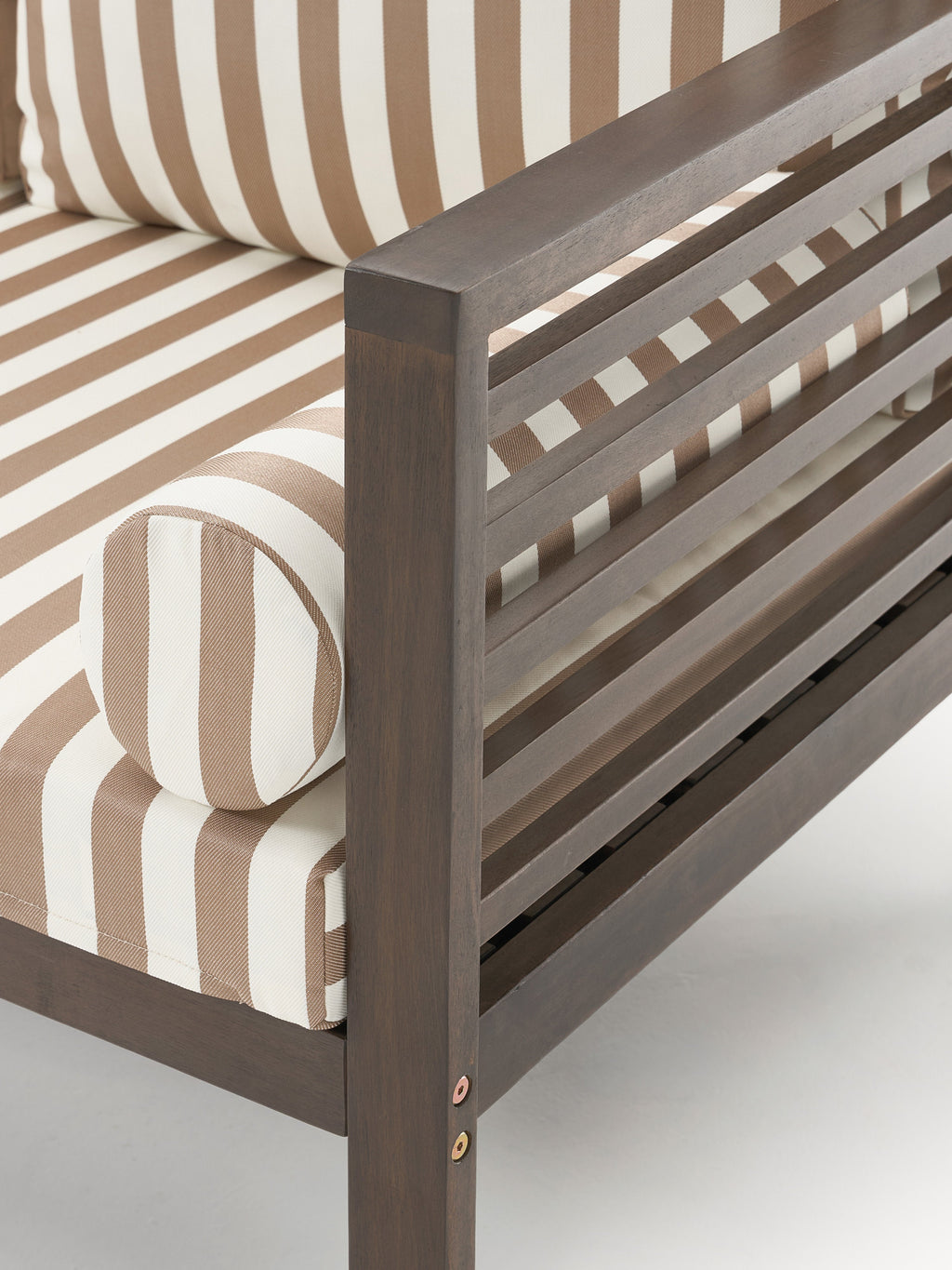 Garten-Loungesofa Bo (3-Sitzer) aus Akazienholz