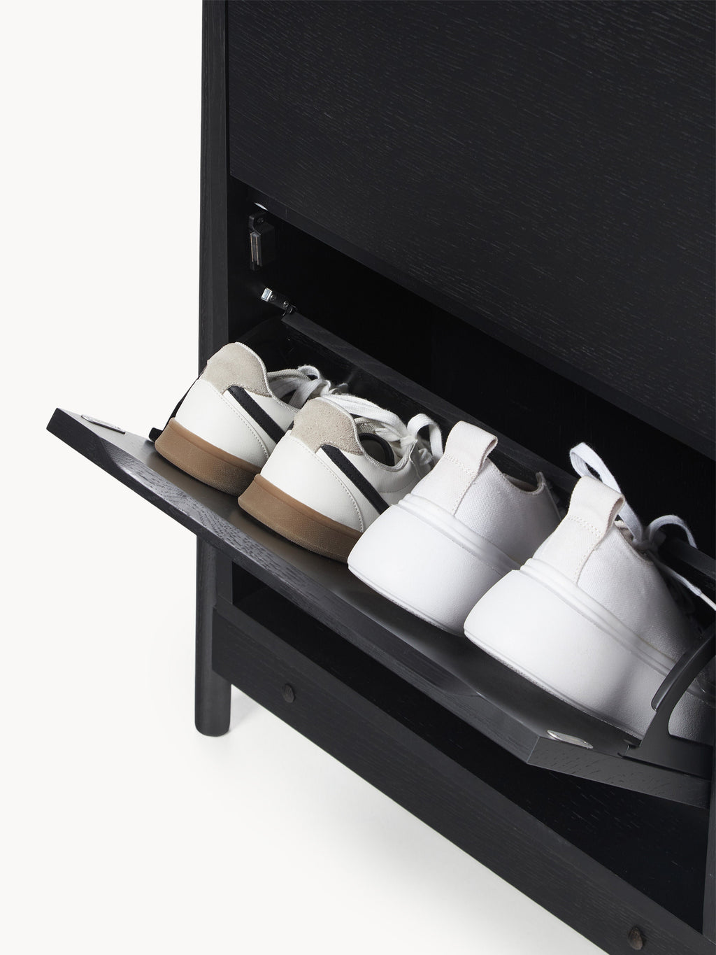Holz-Schuhschrank Libby mit Klappfächern
