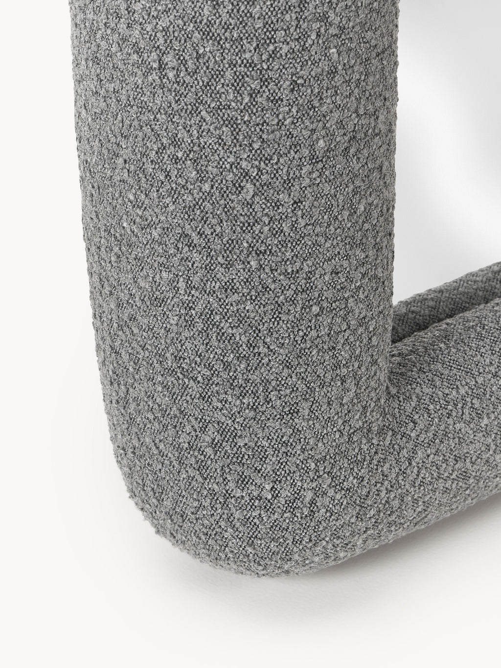 Westwing | Crosby Studios, Ganzkörperspiegel Glace mit Bouclé-Rahmen
